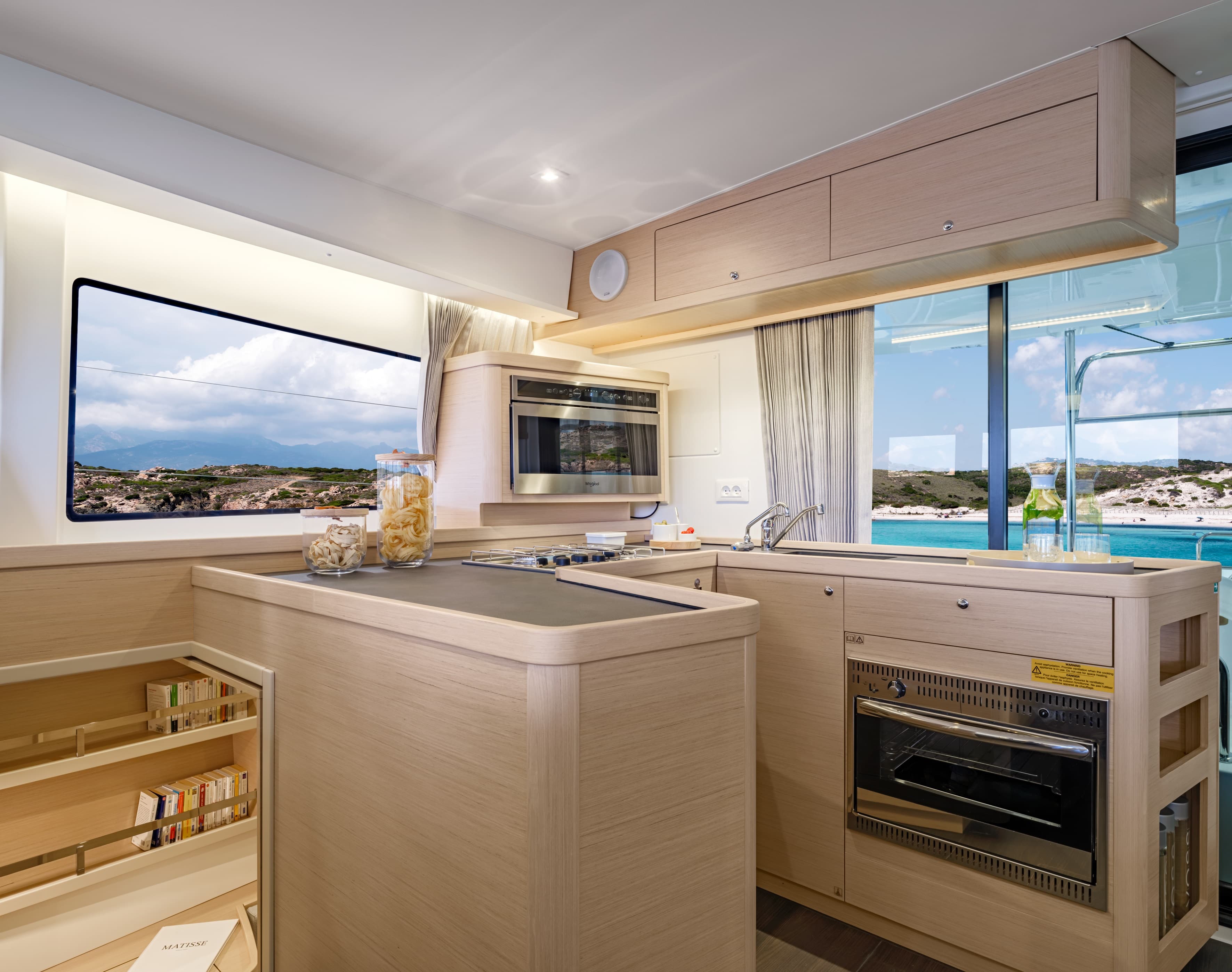 Lagoon 42 - photo 12