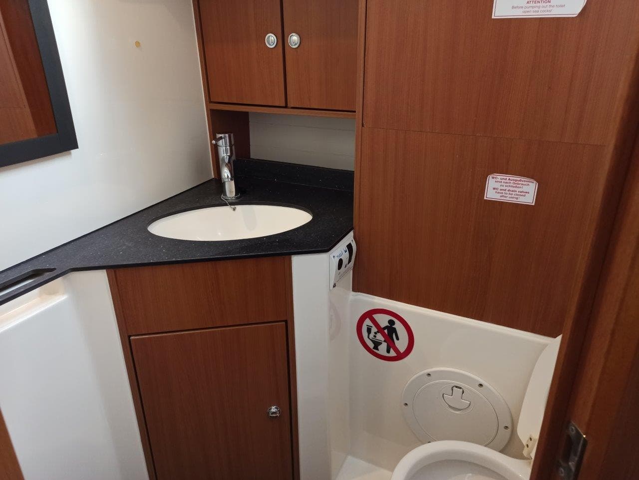 Bavaria 45 Cruiser - photo 36