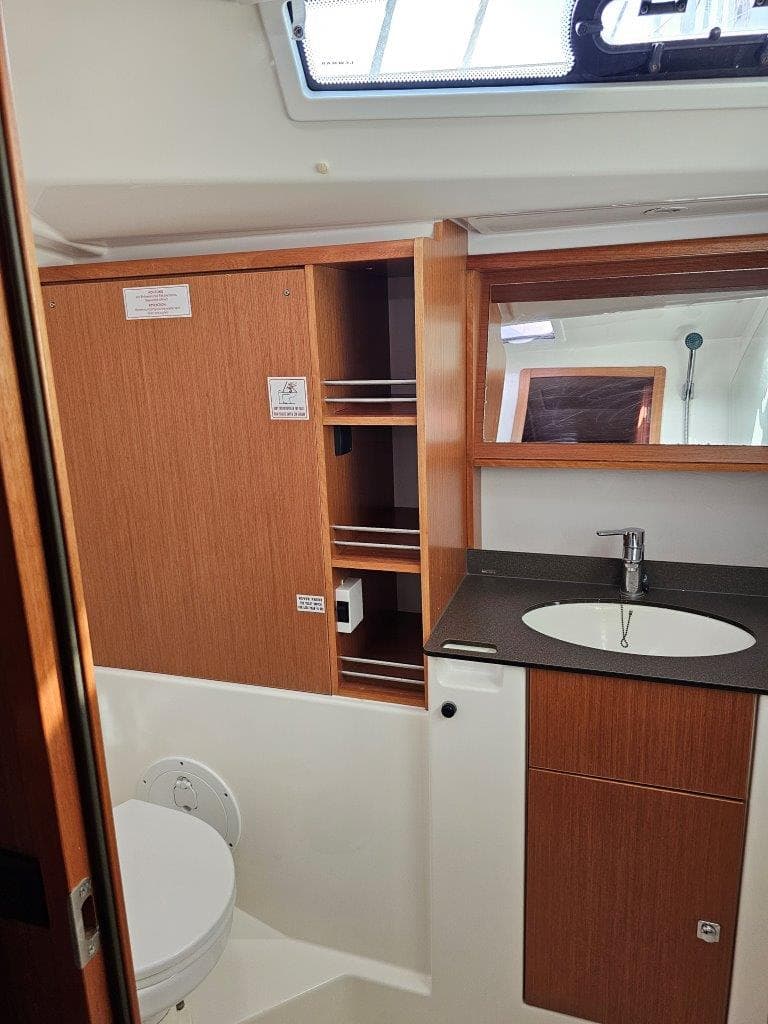 Bavaria 51 Cruiser - photo 30