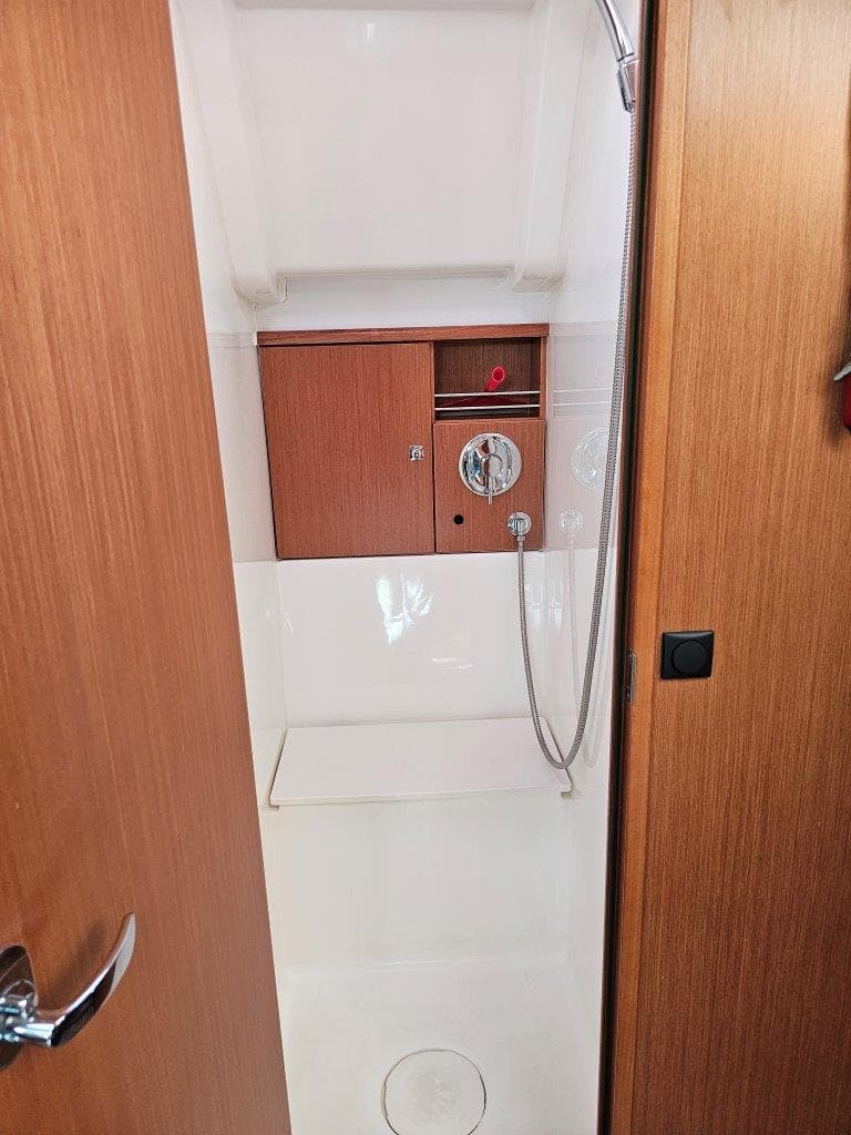 Bavaria 51 Cruiser - photo 28