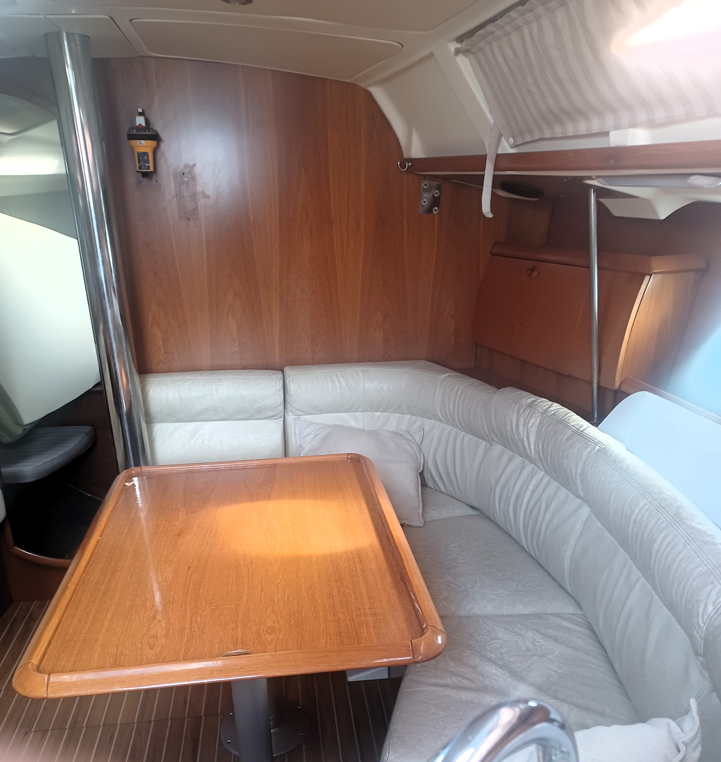 Sun Odyssey 40.3 - photo 4