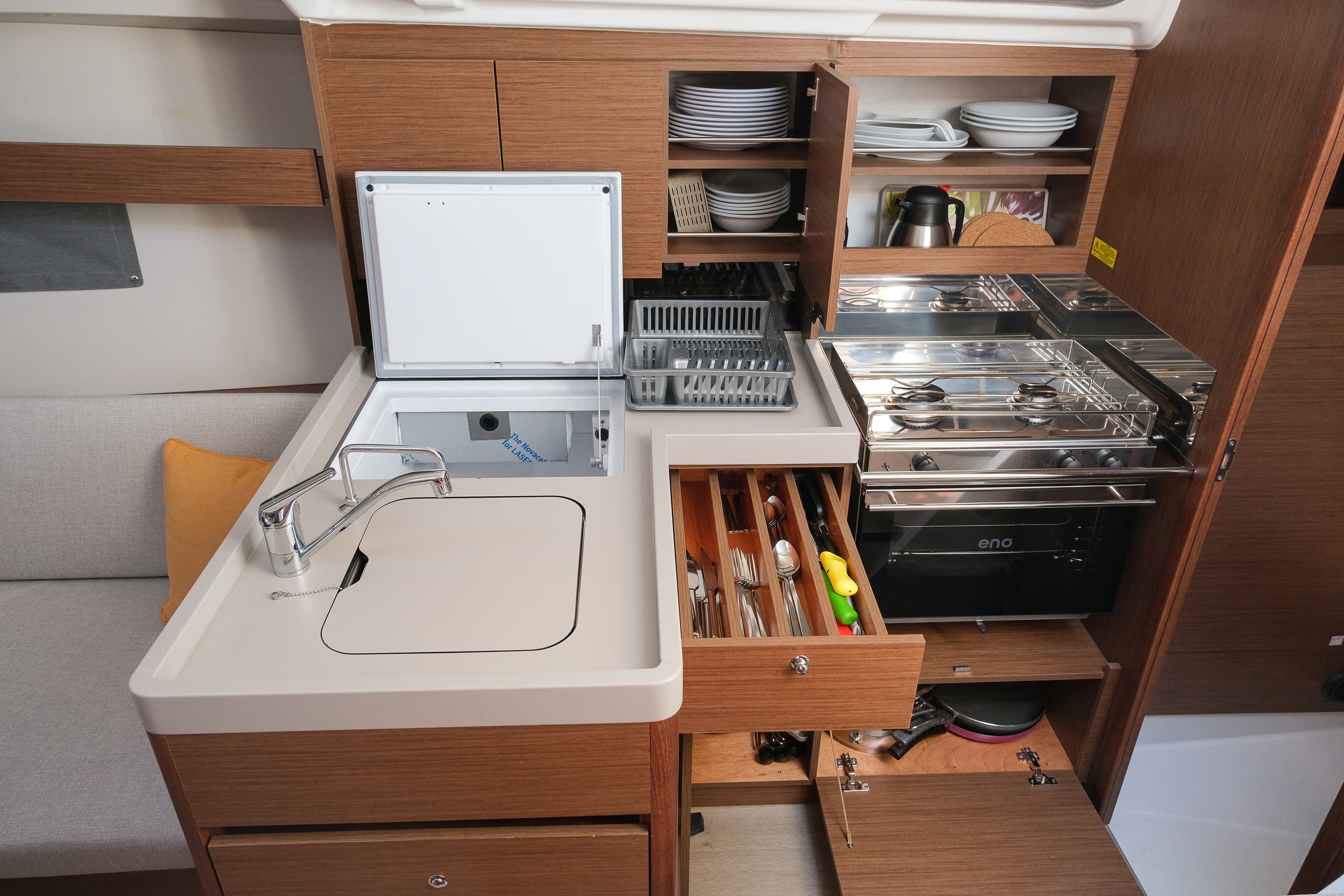 Oceanis 34.1 - photo 15