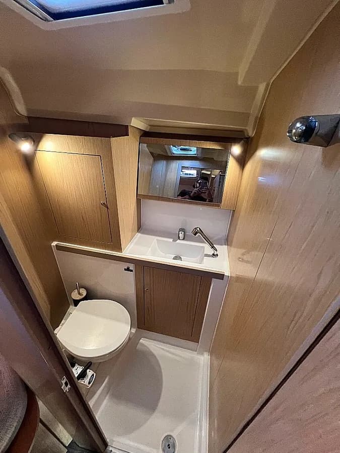 Oceanis 41.1 - photo 10