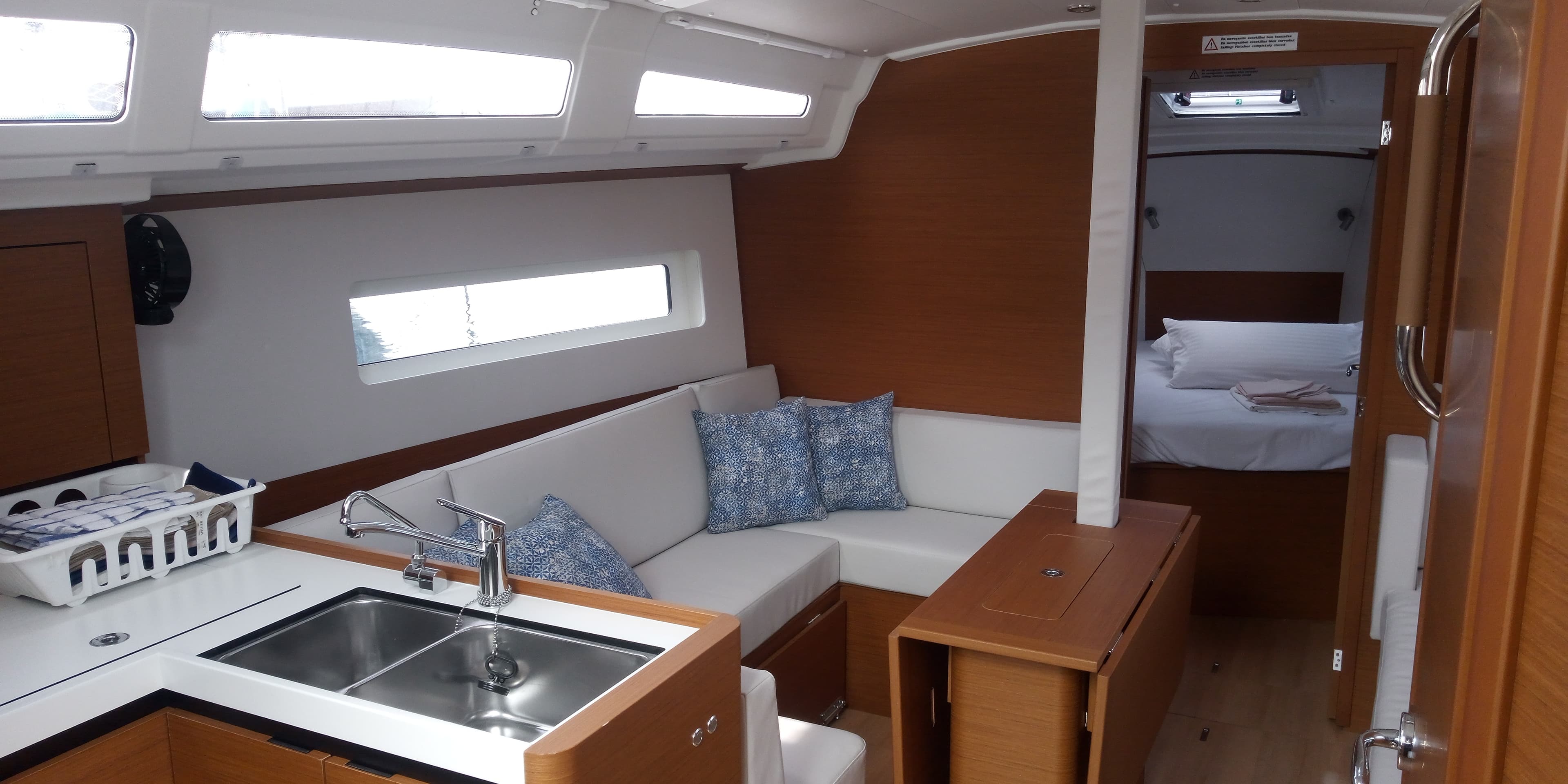Sun Odyssey 380 - photo 13