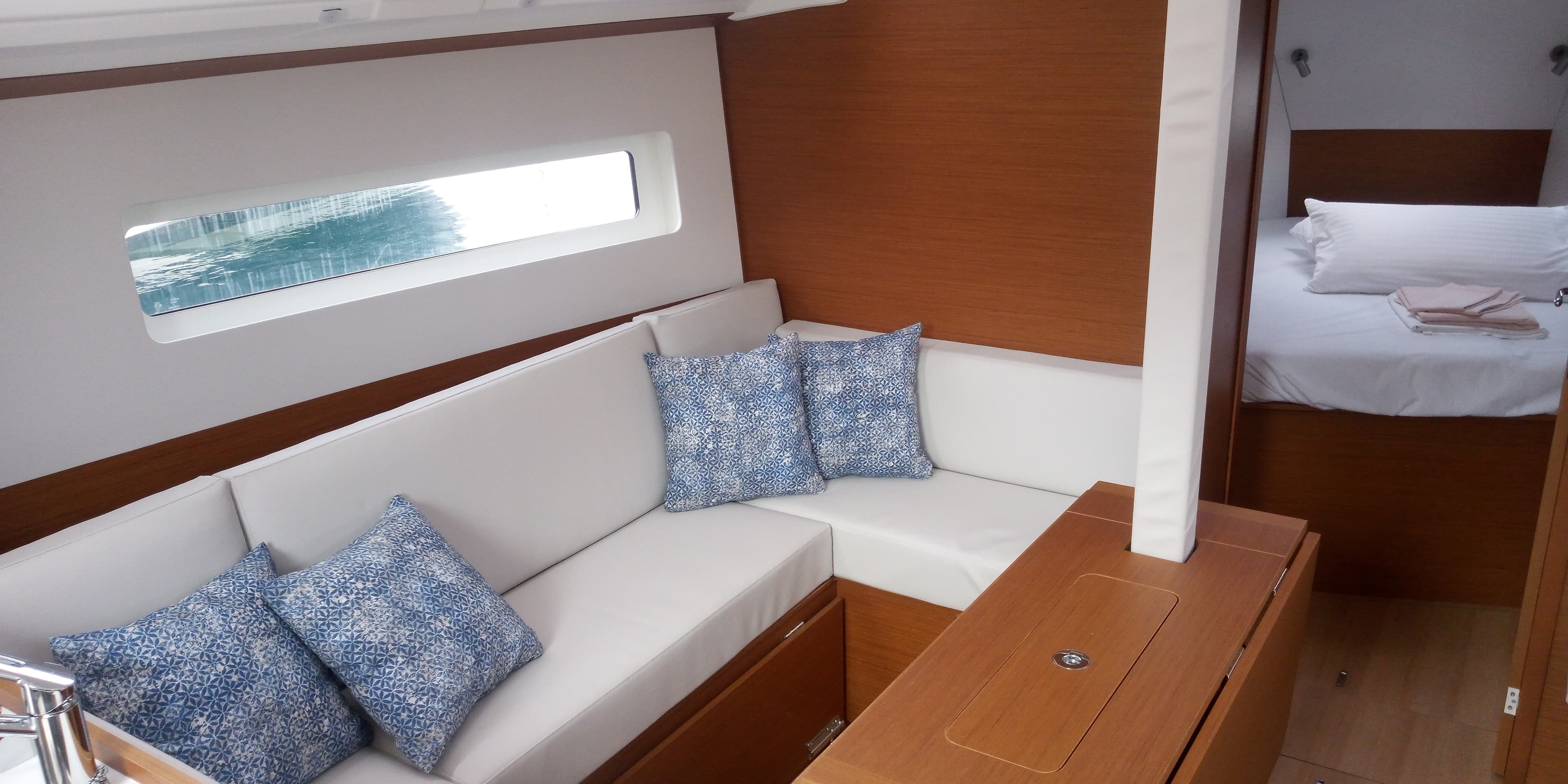 Sun Odyssey 380 - photo 11