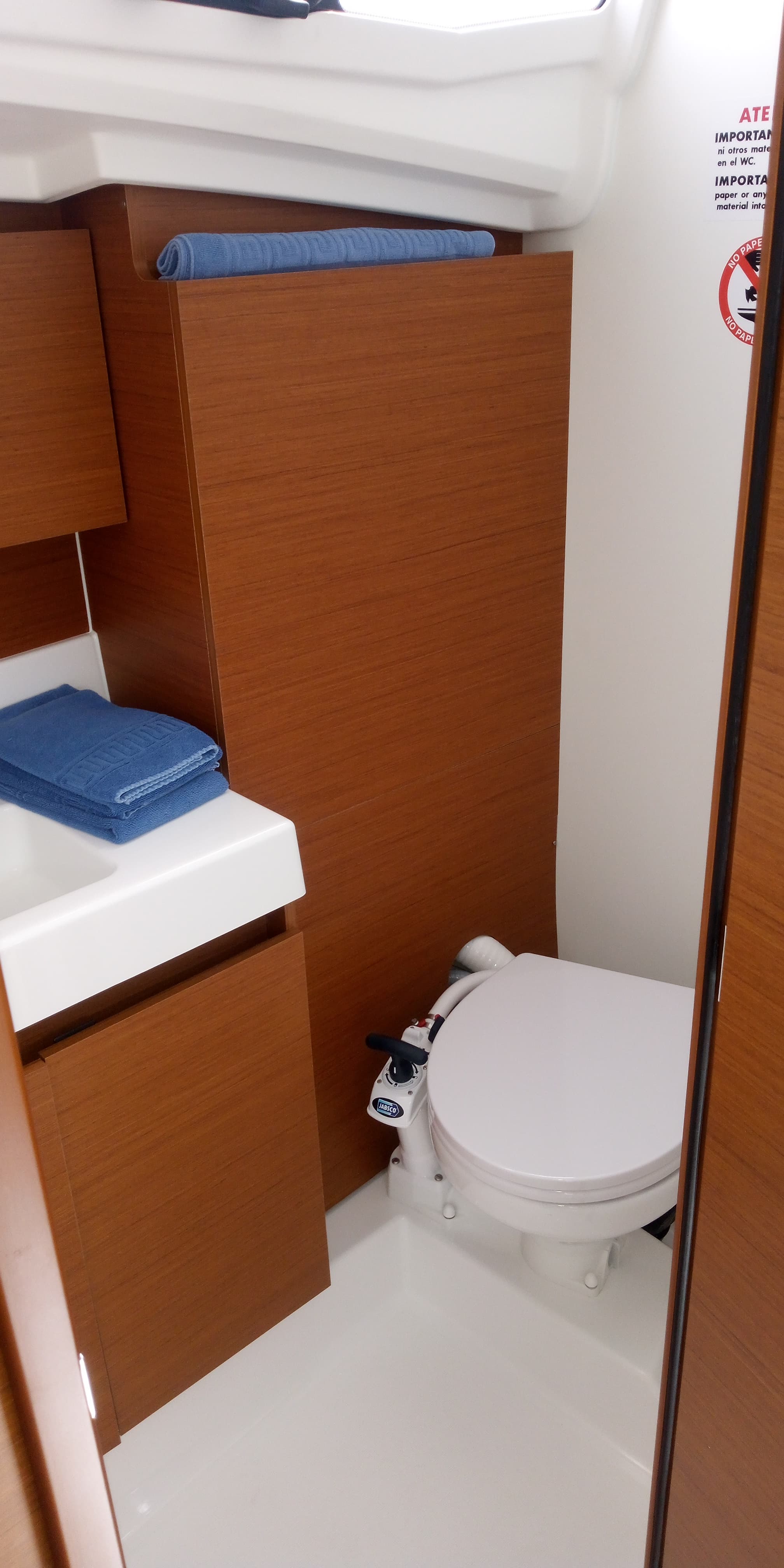 Sun Odyssey 380 - photo 5