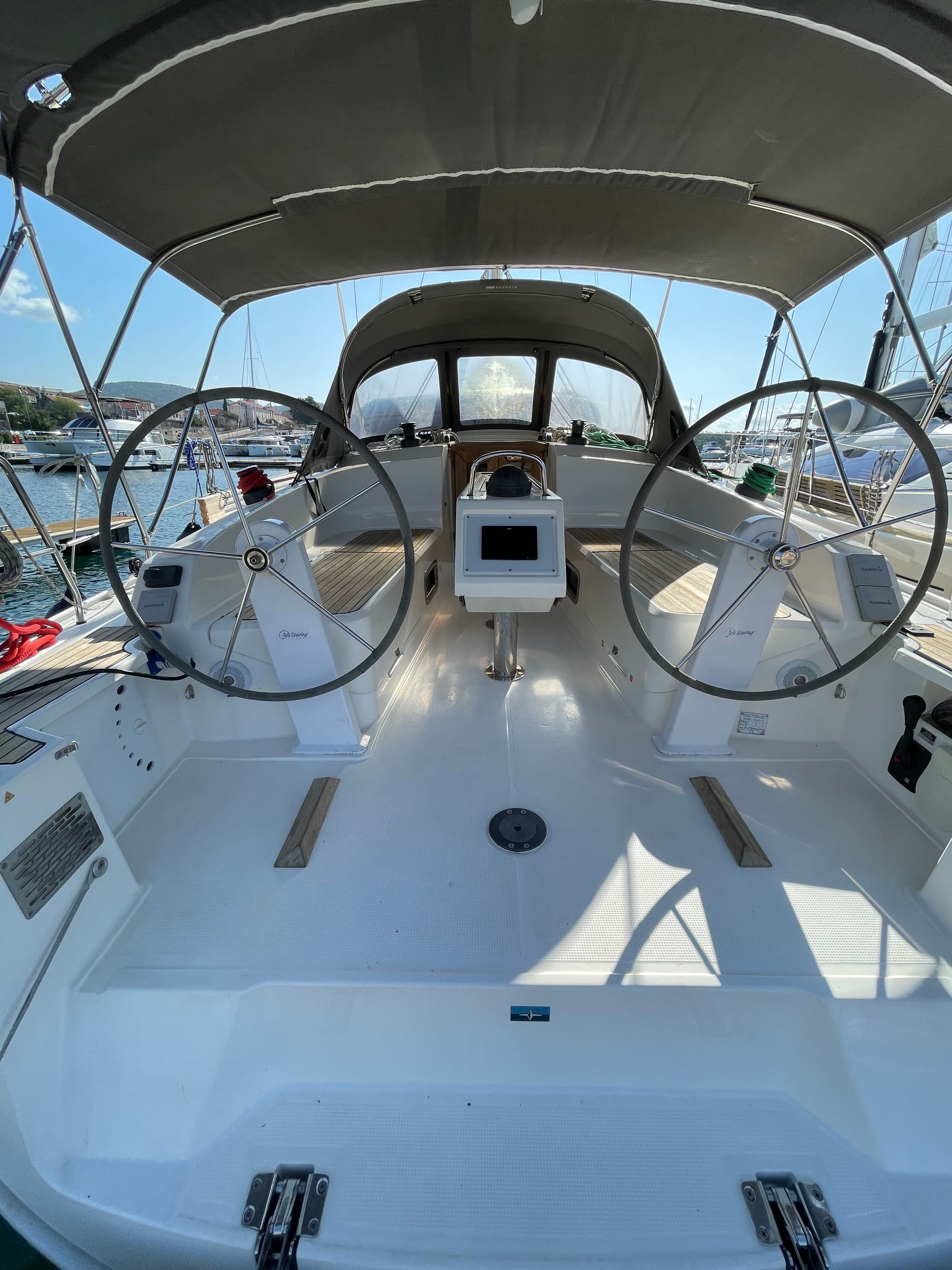 Sundecker 36 Cruiser - photo 11