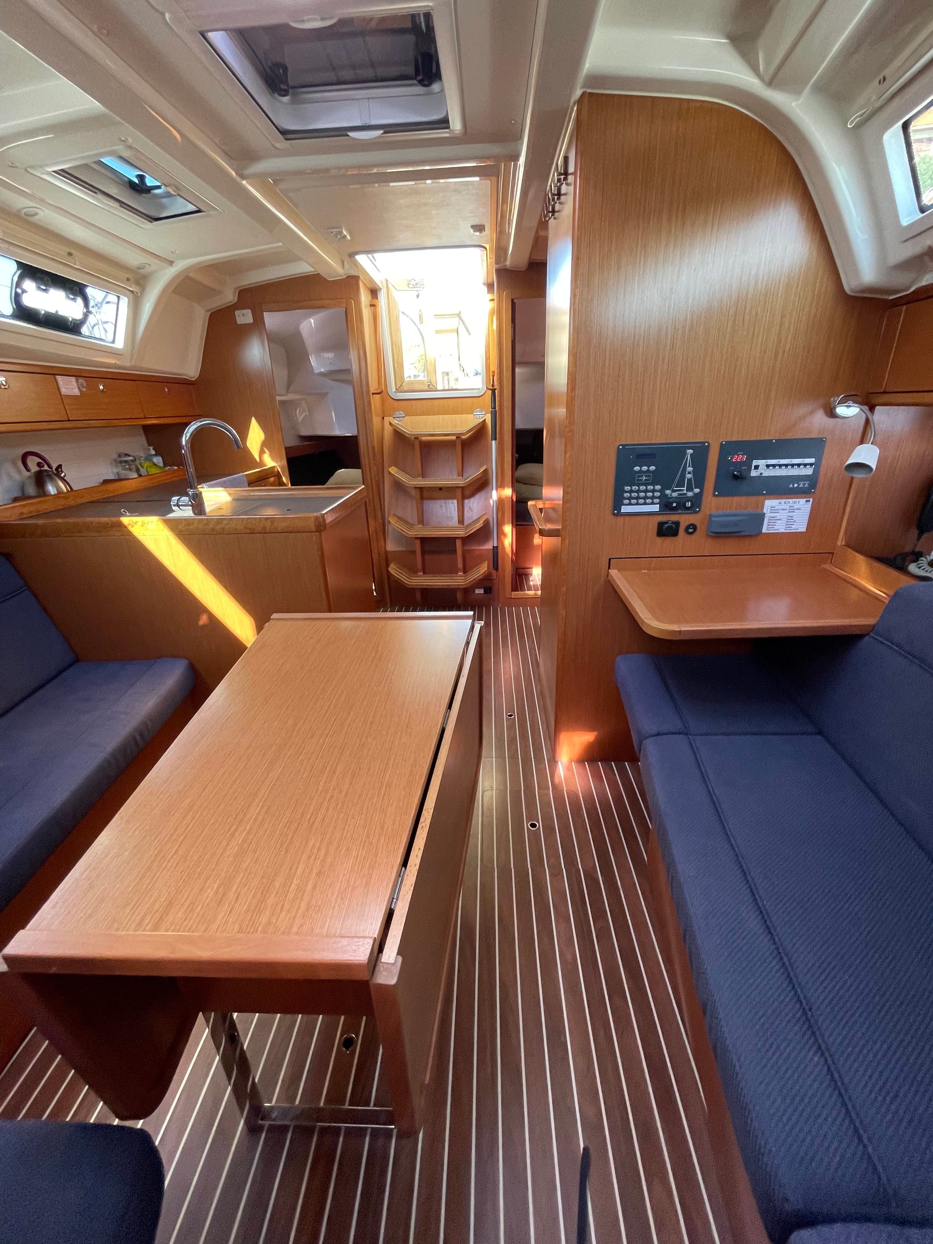 Sundecker 36 Cruiser - photo 17