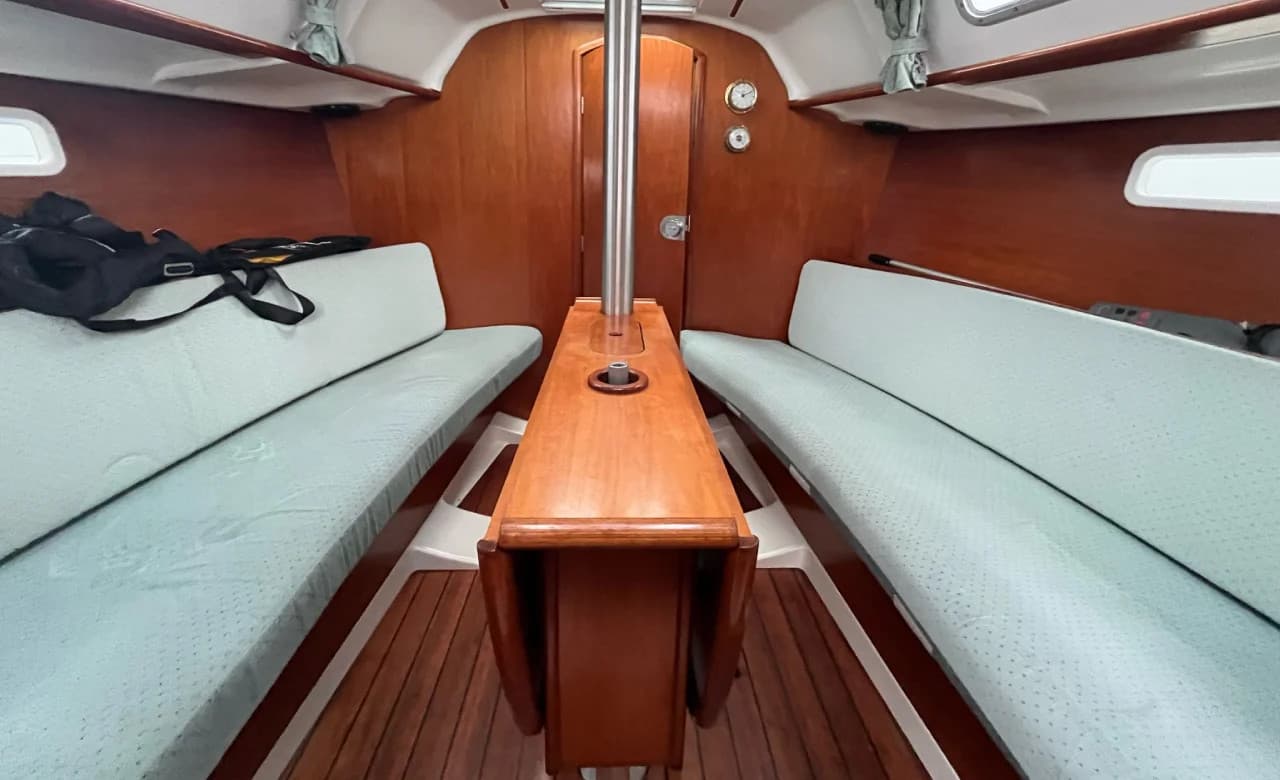 Oceanis 311 - photo 7