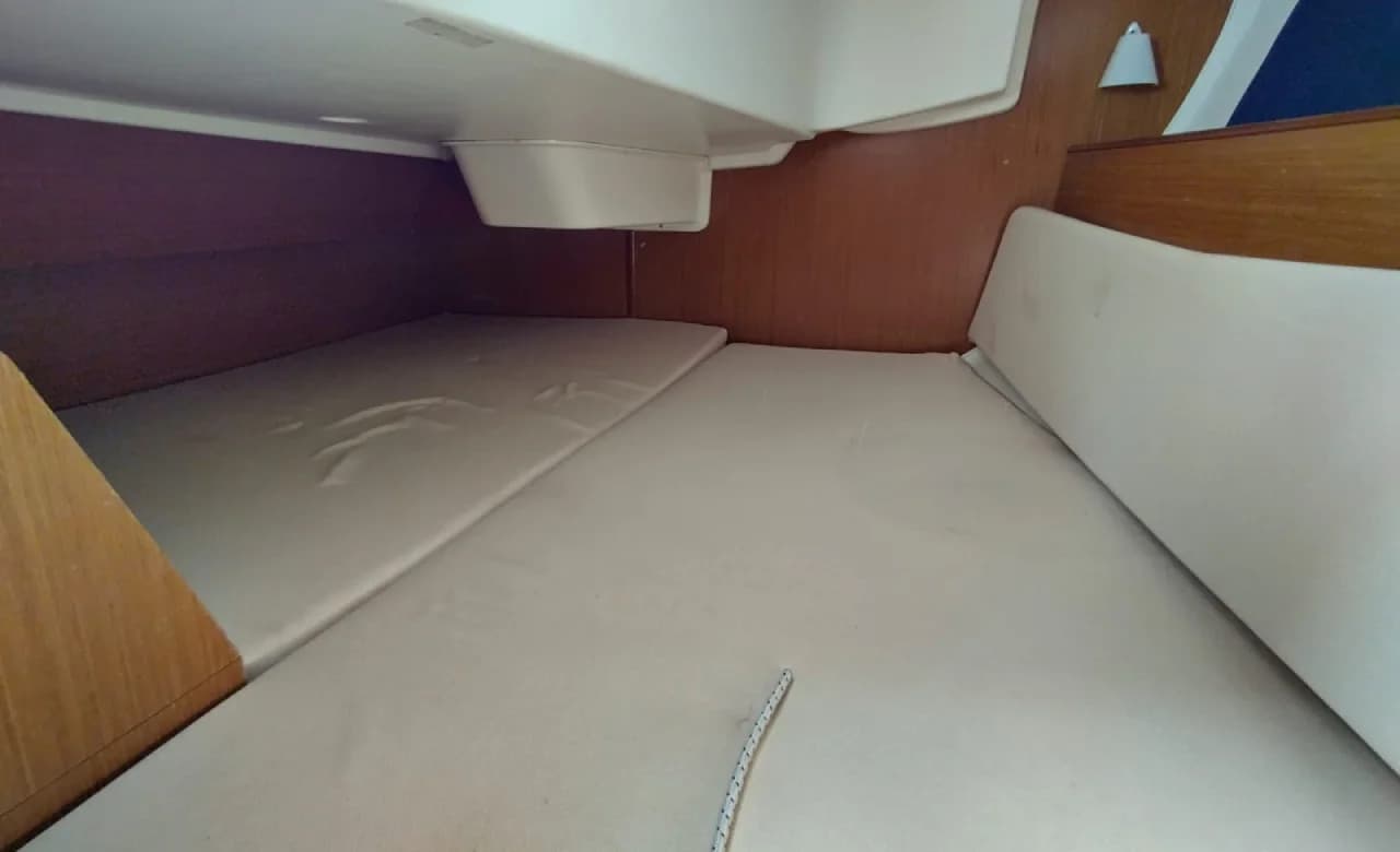 Sun Odyssey 32i - photo 7