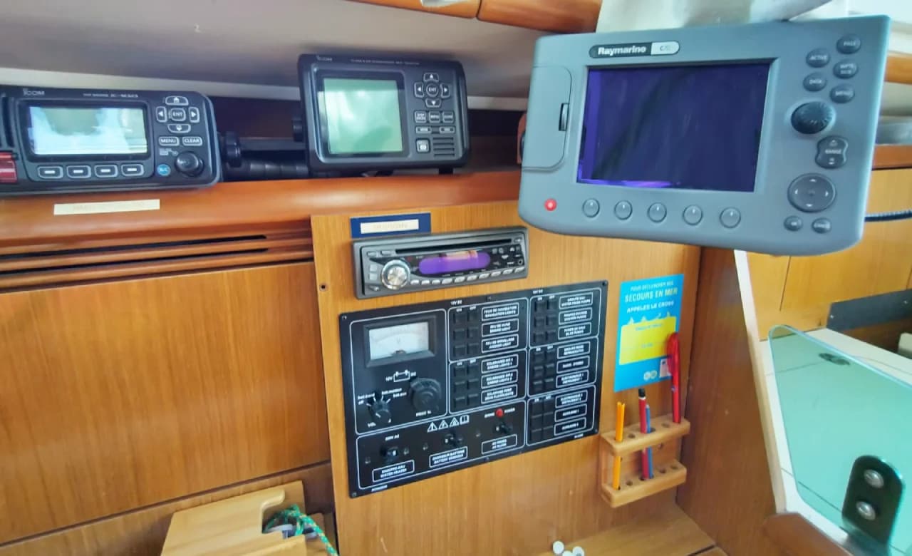 Sun Odyssey 32i - photo 11