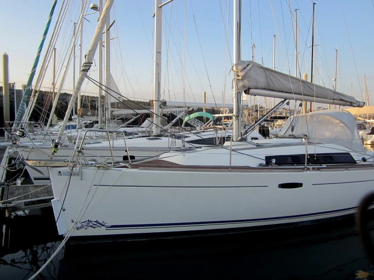Oceanis 31 - photo