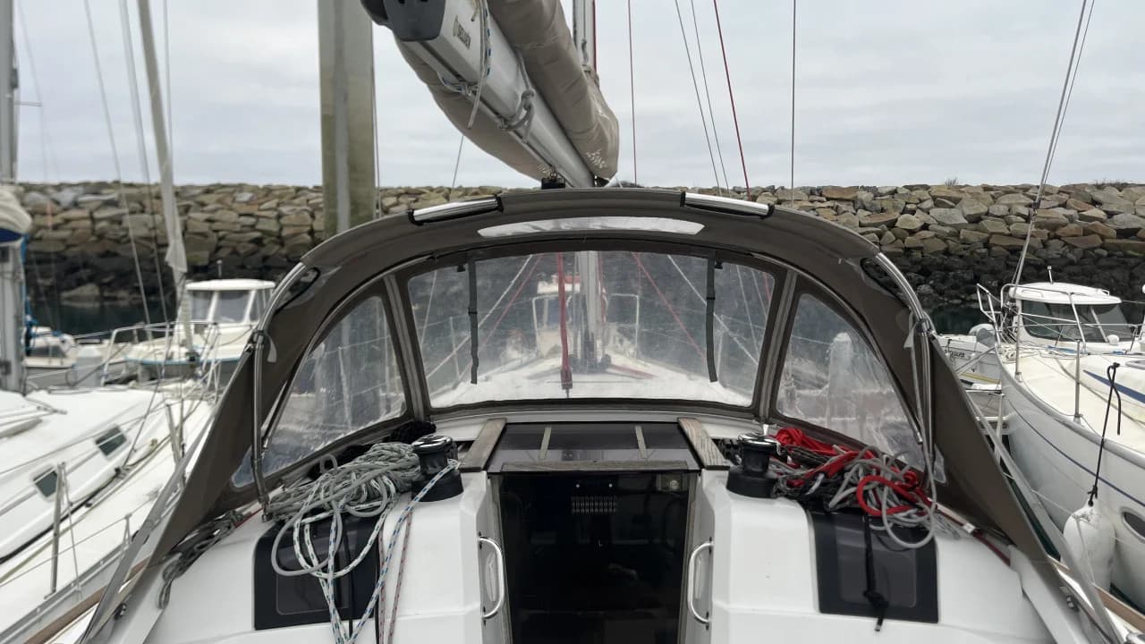 Sun Odyssey 379 - photo 7