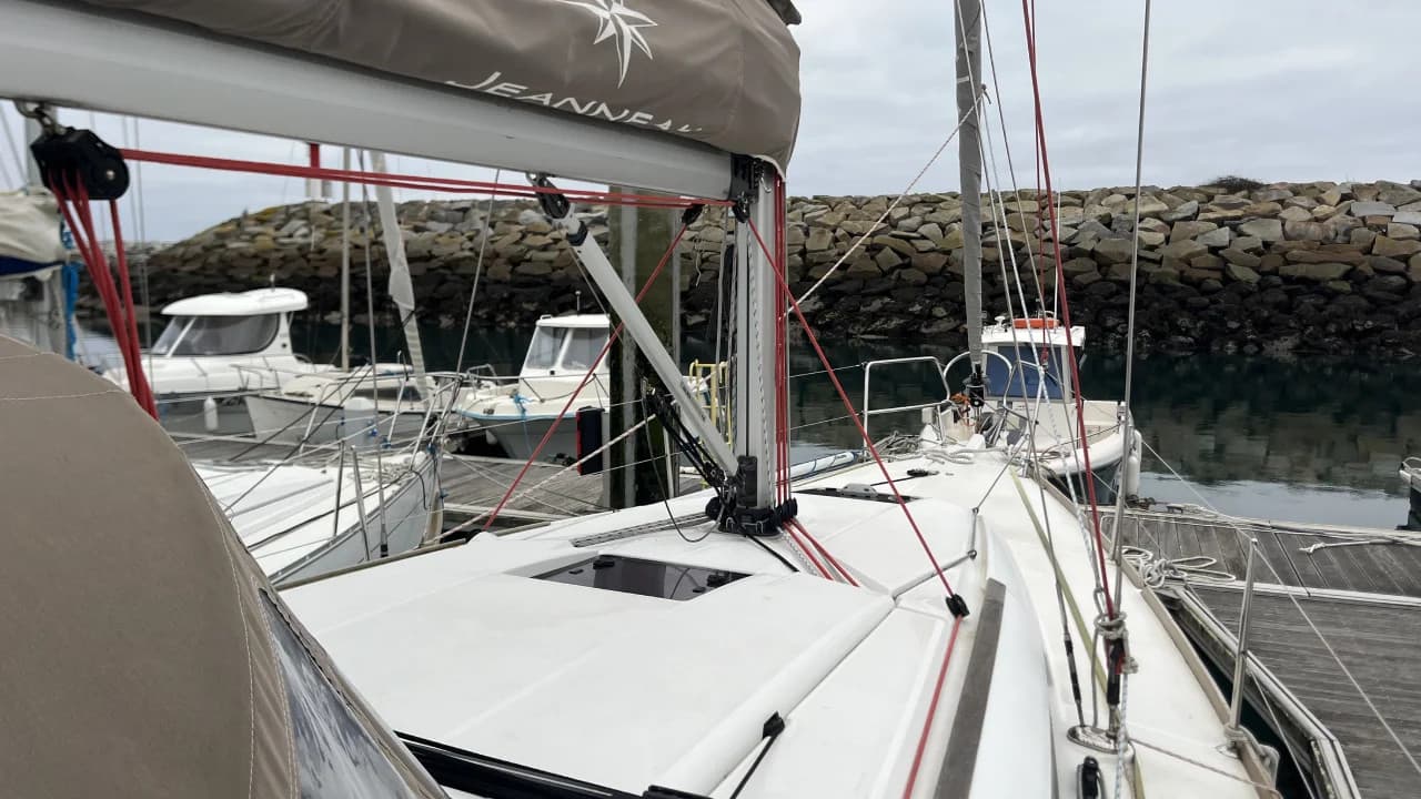 Sun Odyssey 379 - photo 12