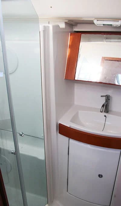 Oceanis 40 - photo 9