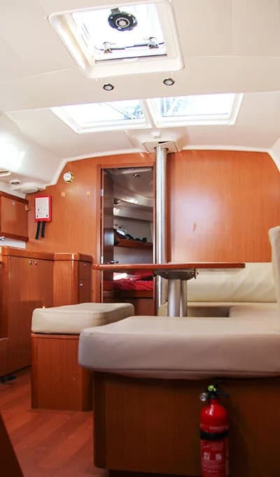 Oceanis 40 - photo 11