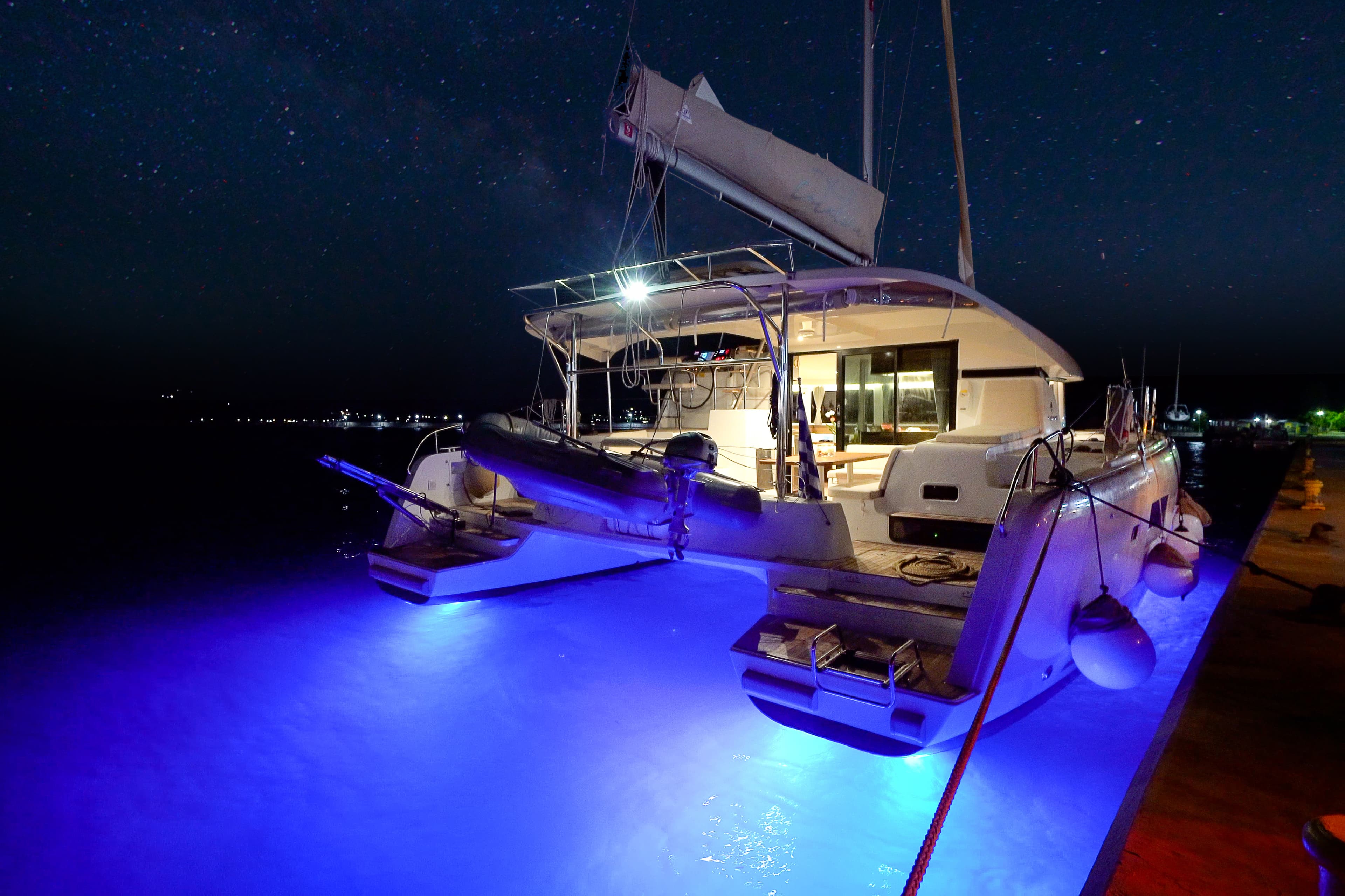 Lagoon 42 - photo 11