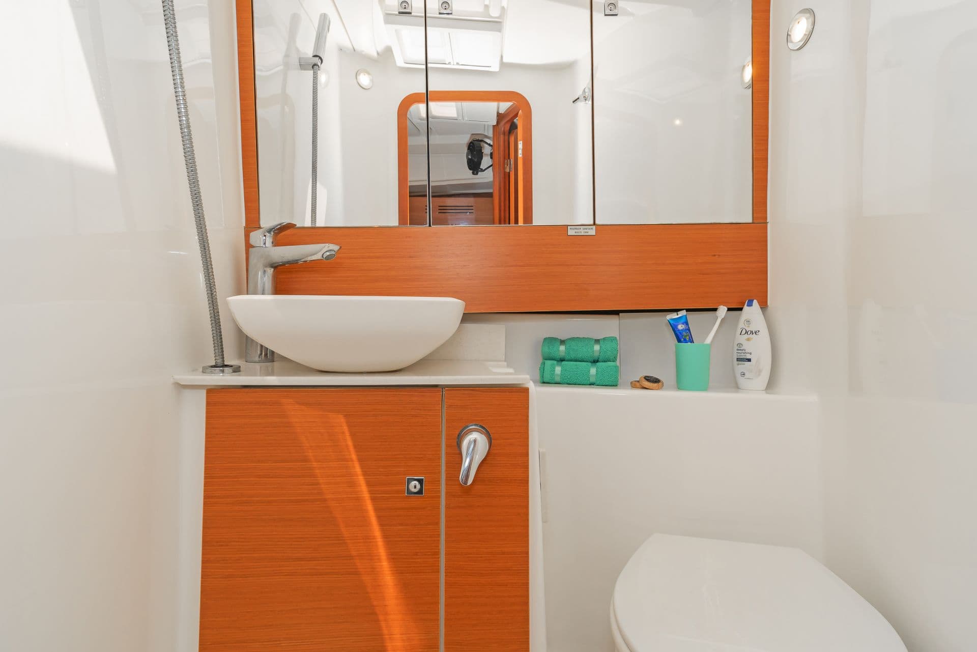 Dufour 430 - photo 10