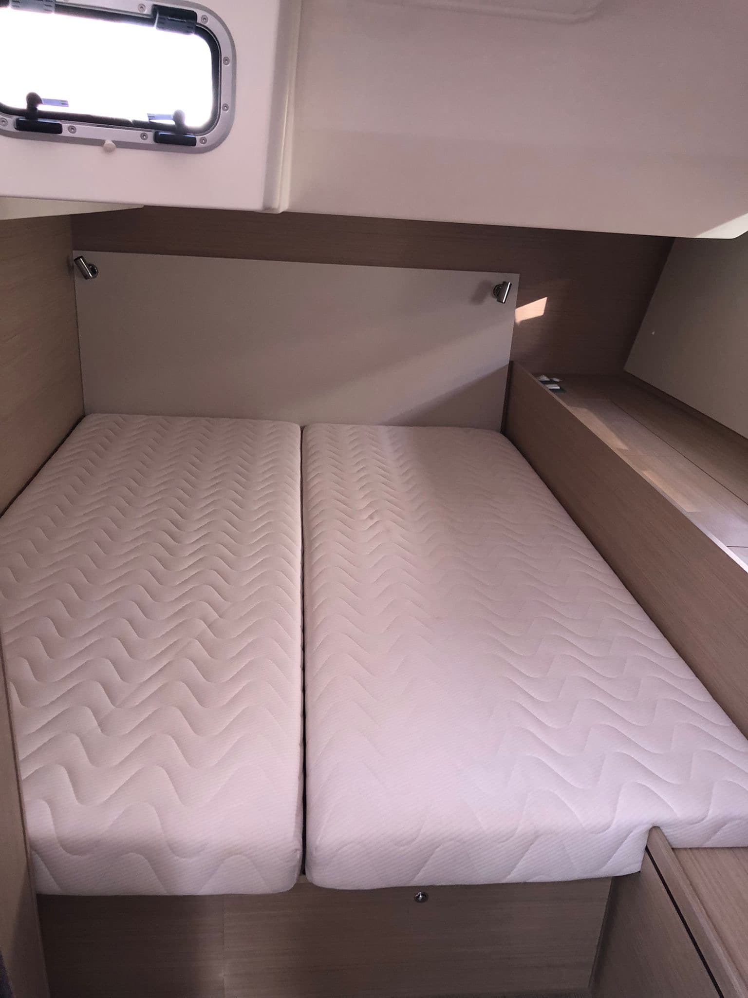 Oceanis 51.1 - photo 4