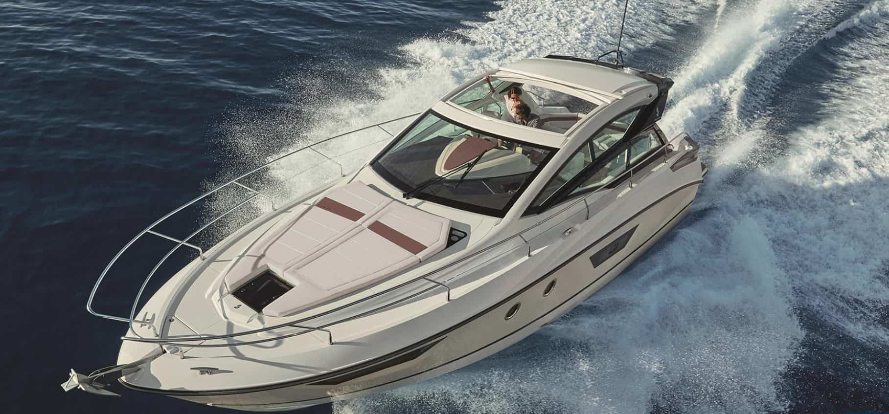 Beneteau GT40 - photo 13