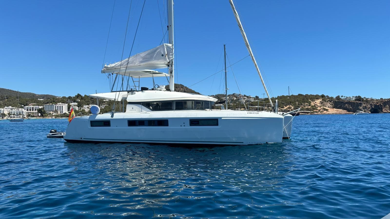 Lagoon 50 - photo 35