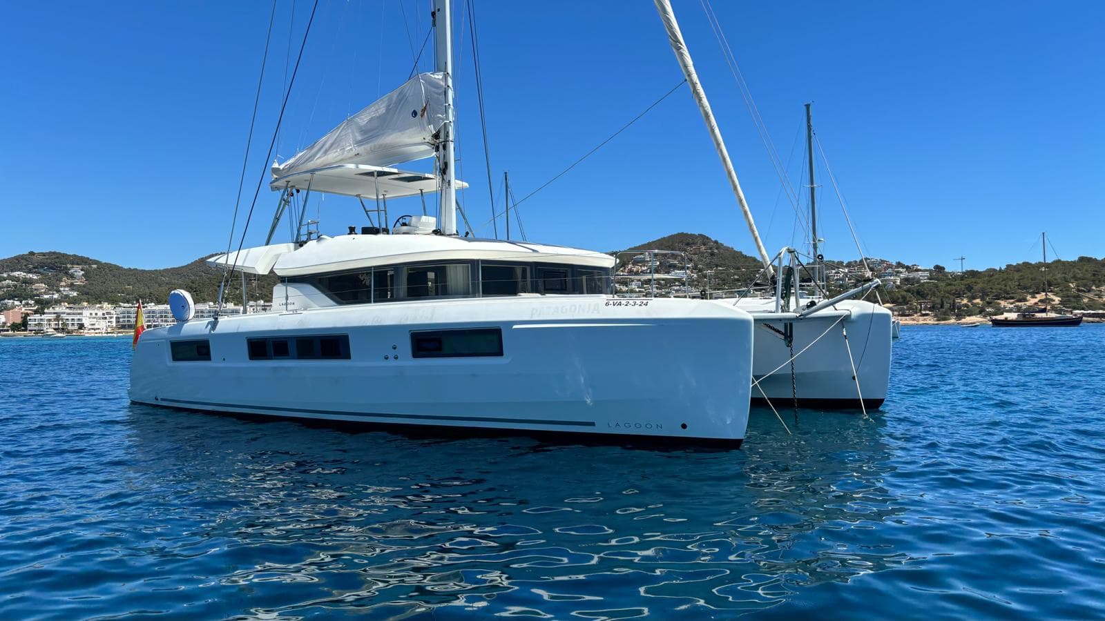 Lagoon 50 - photo 52