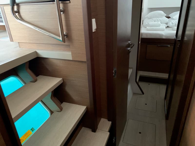 Lagoon 40 - photo 25