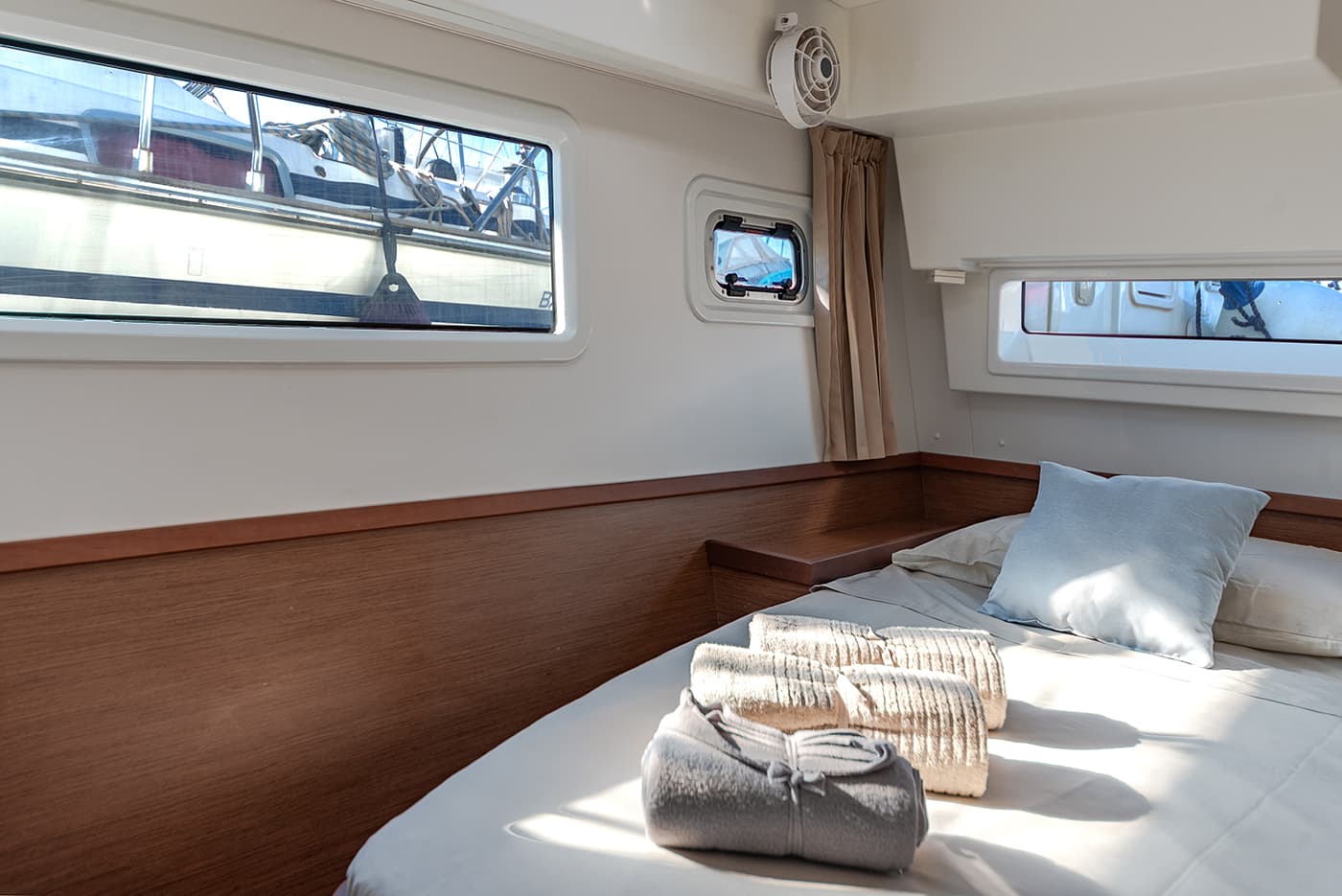 Lagoon 42 - photo 34