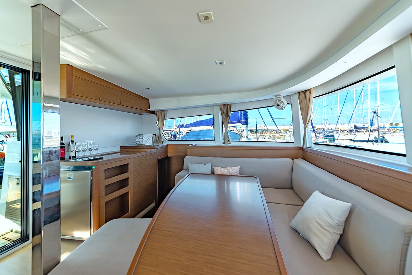 Lagoon 42 - photo 15