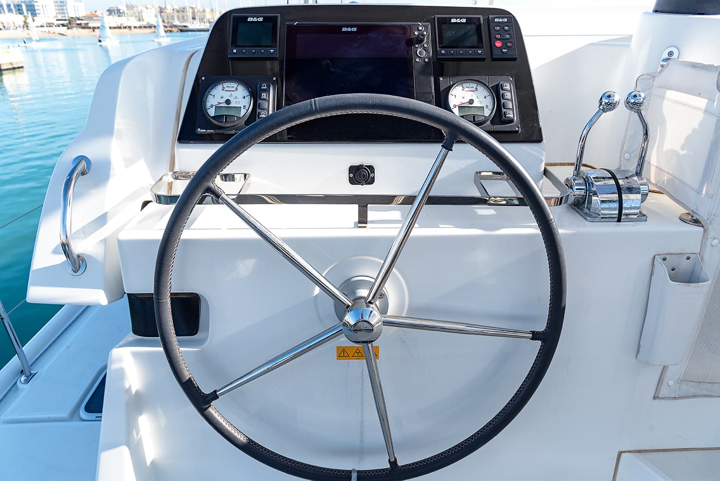 Lagoon 42 - photo 11