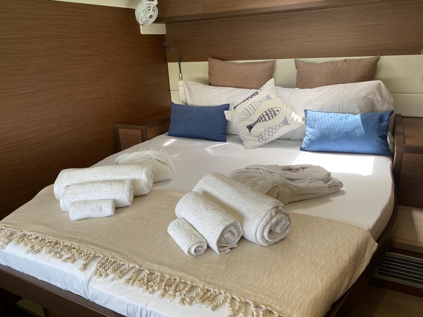 Lagoon 52F - photo 18