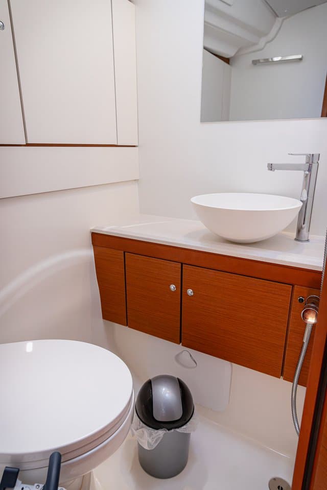 Jeanneau 54 - photo 11