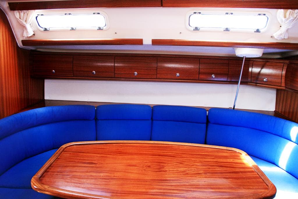 Bavaria 49 - photo 9