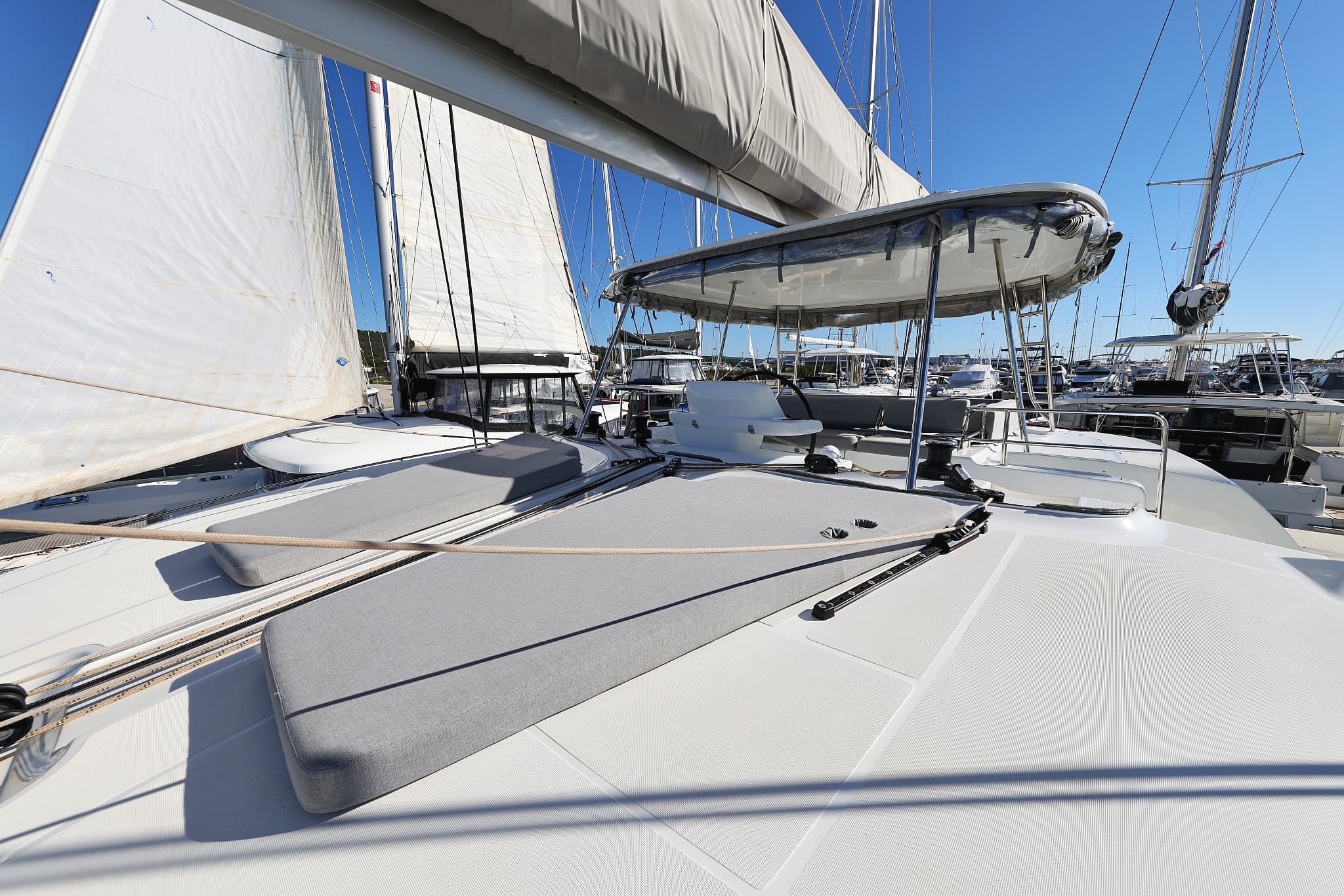 Lagoon 51 - photo 13