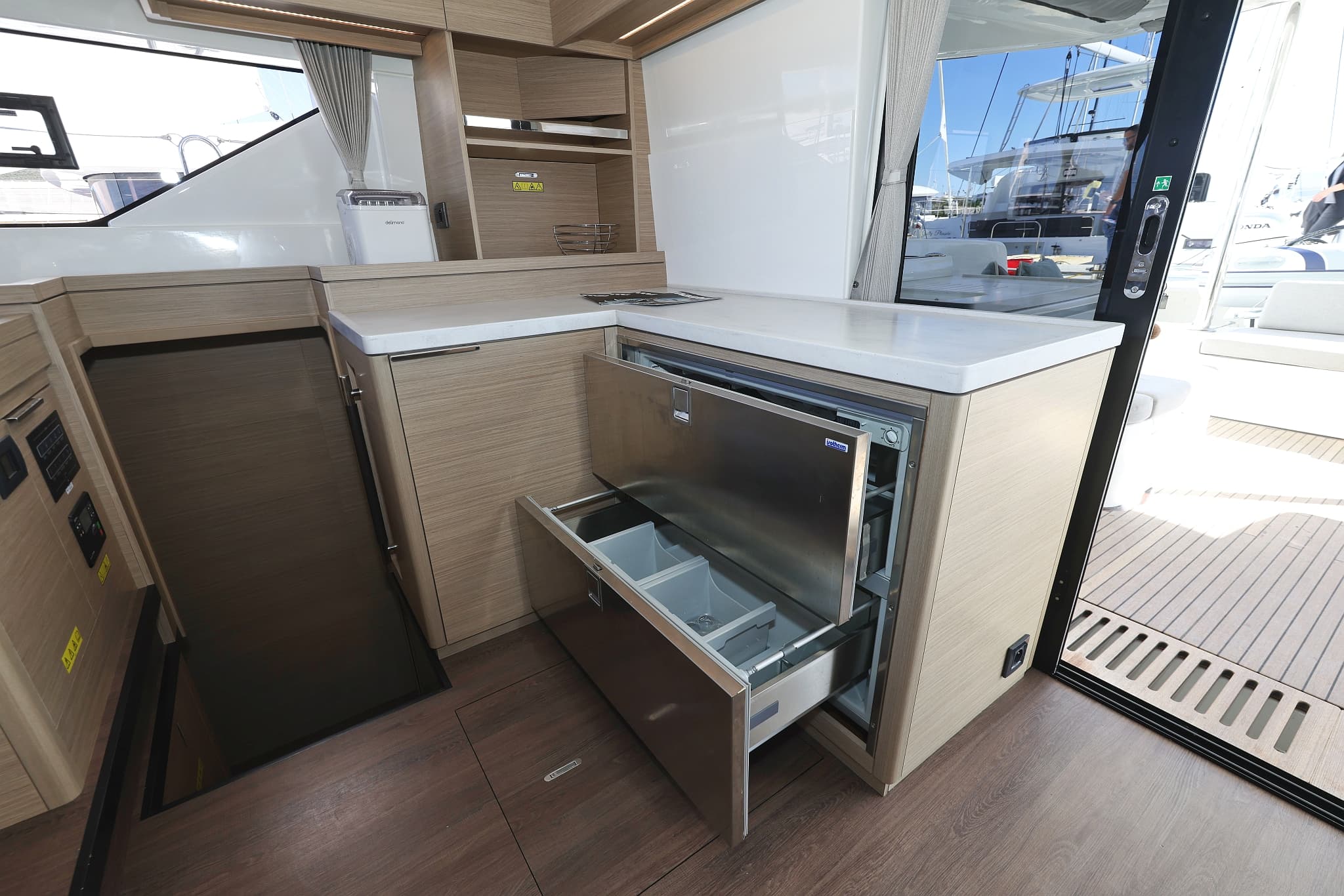 Lagoon 51 - photo 30