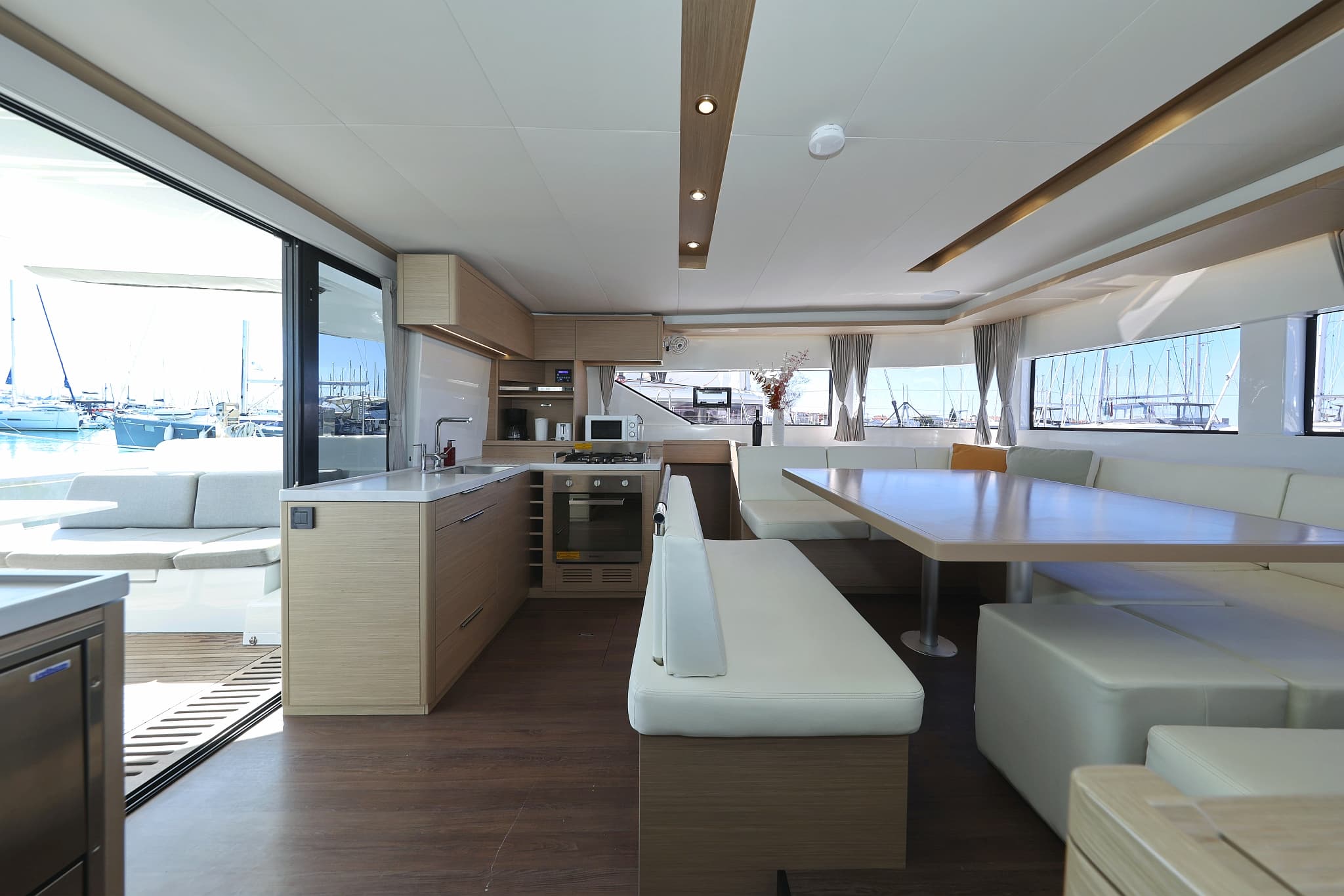 Lagoon 51 - photo 61