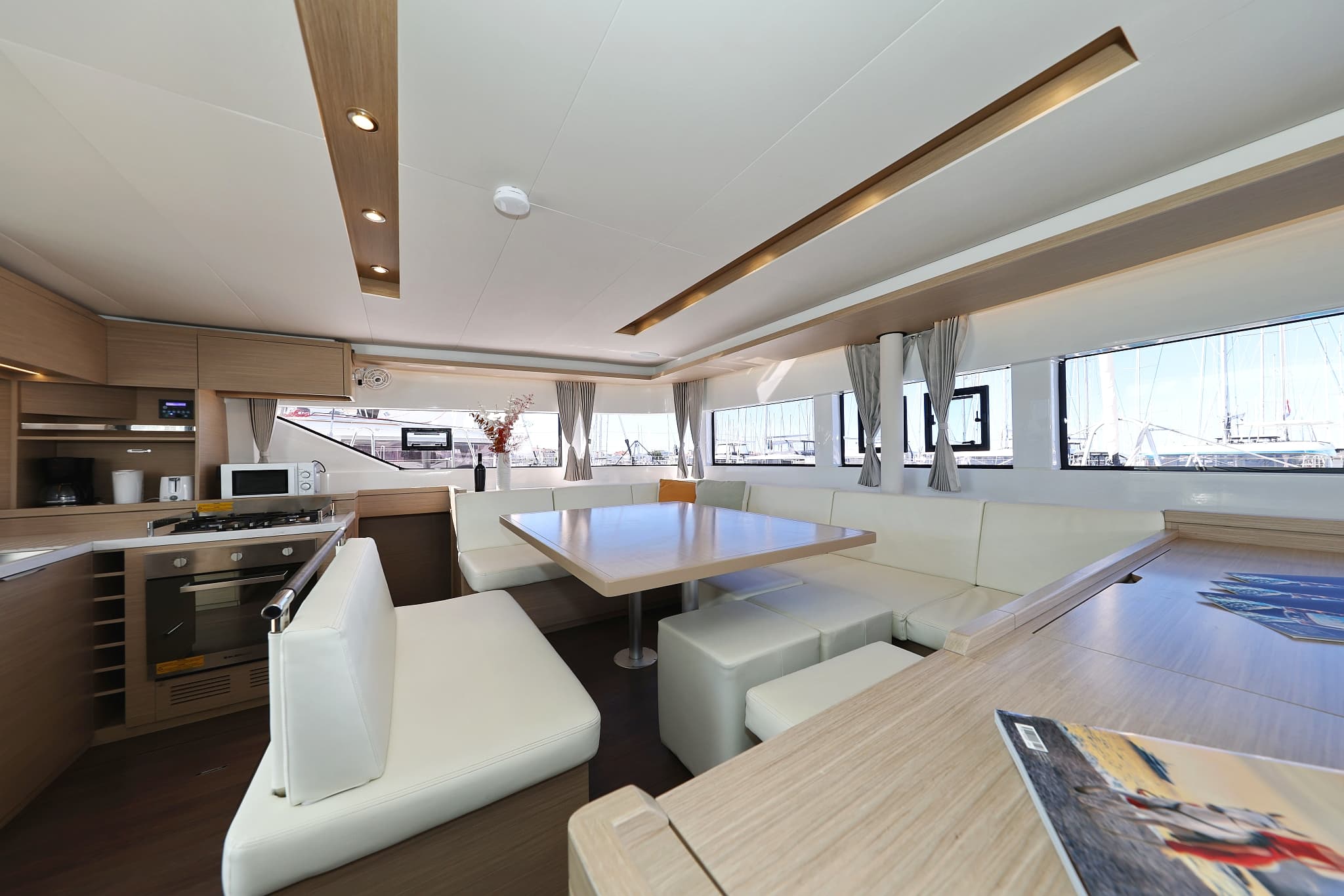 Lagoon 51 - photo 40