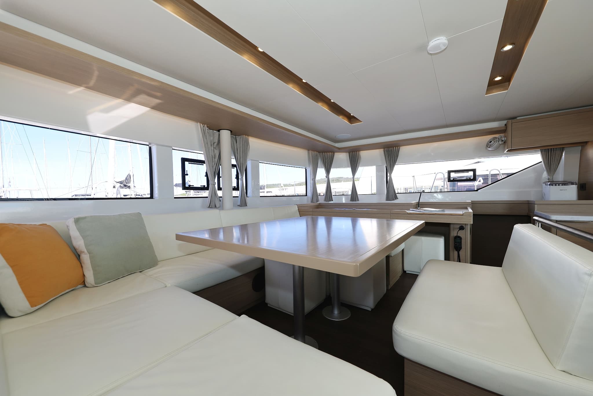 Lagoon 51 - photo 77