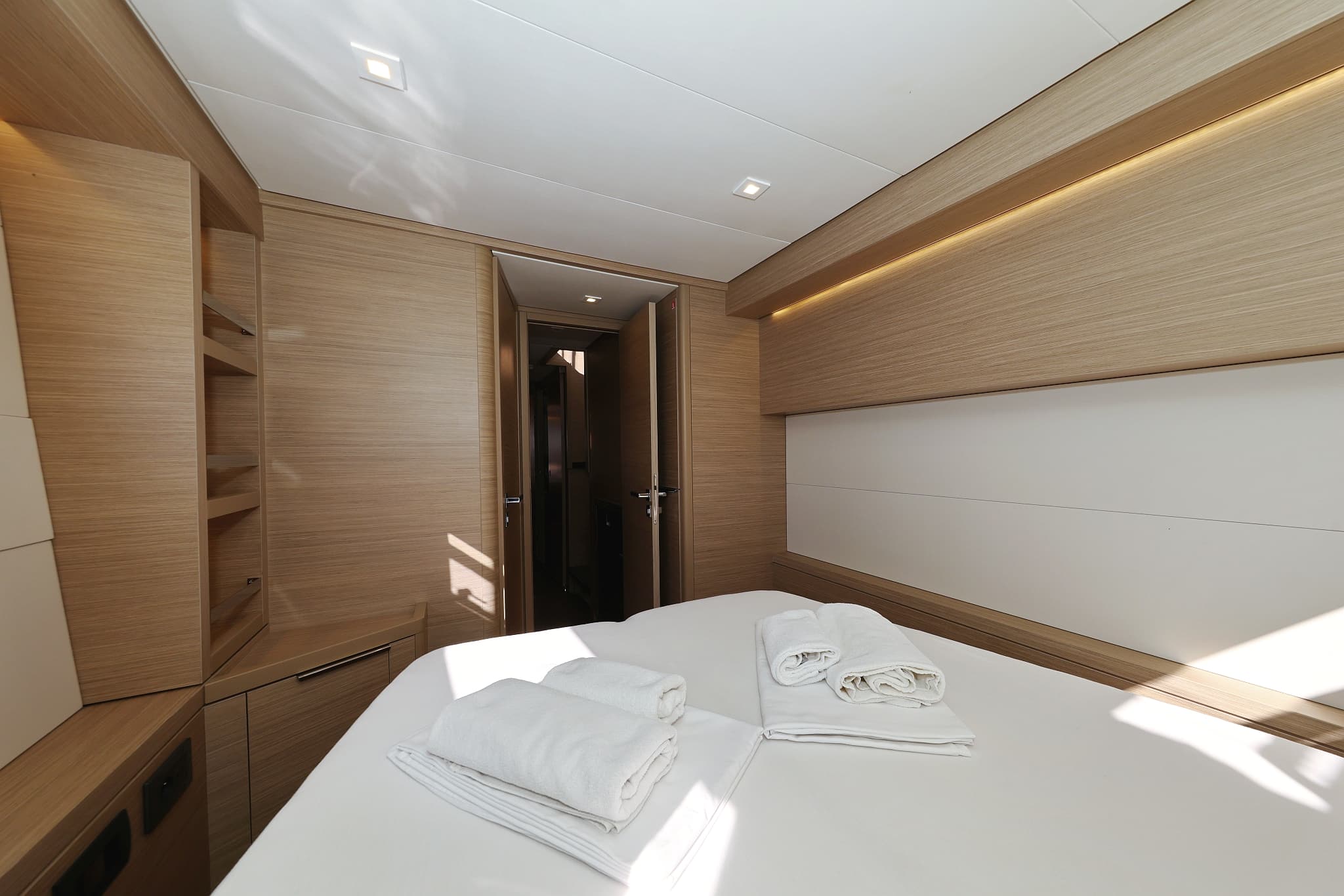 Lagoon 51 - photo 63