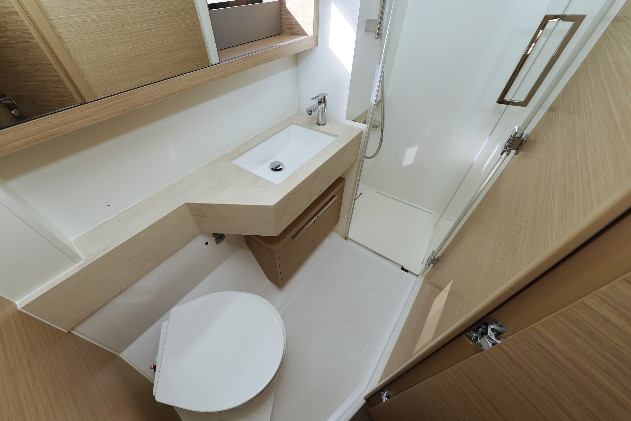 Lagoon 51 - photo 10