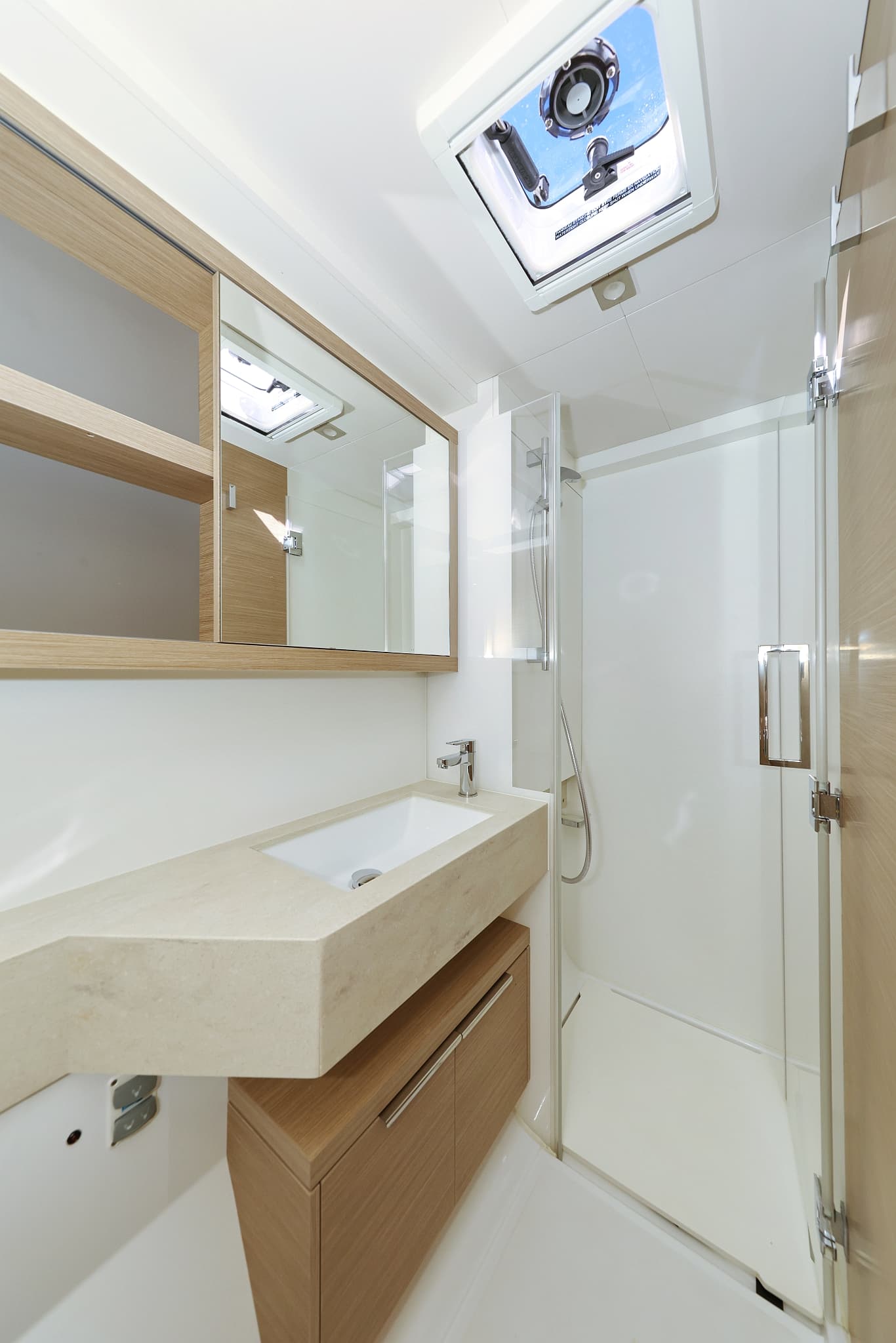 Lagoon 51 - photo 37