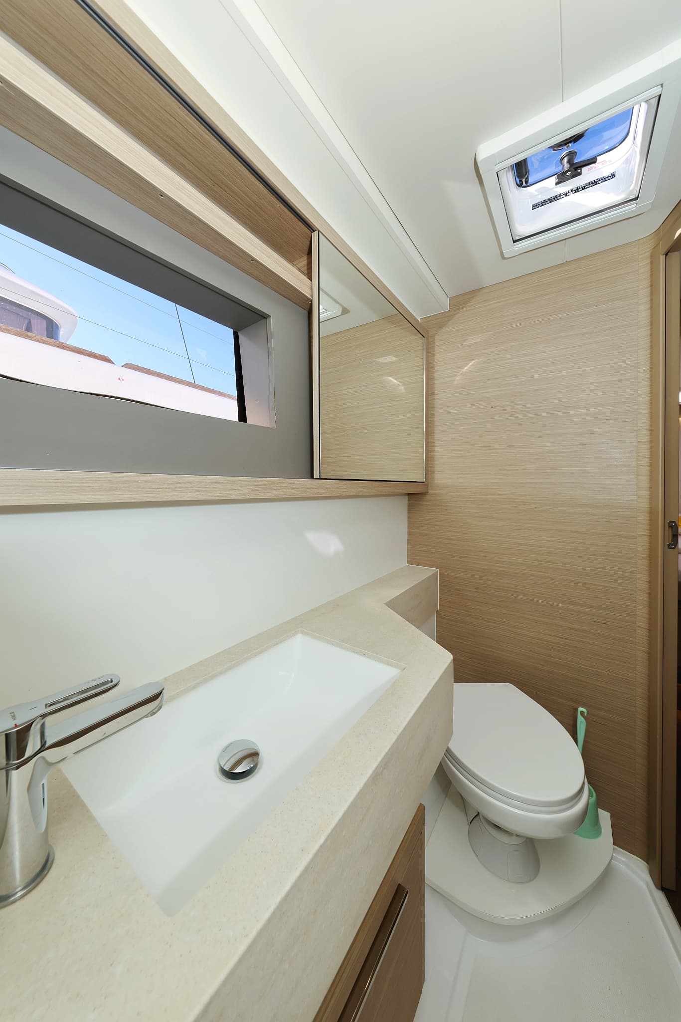 Lagoon 51 - photo 18