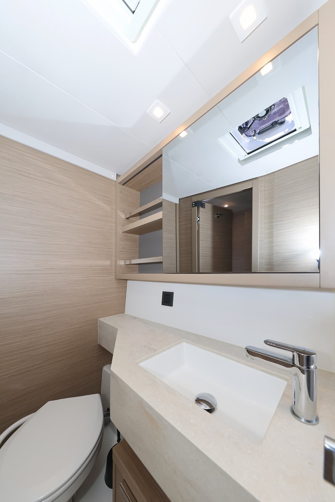 Lagoon 46  - photo 82