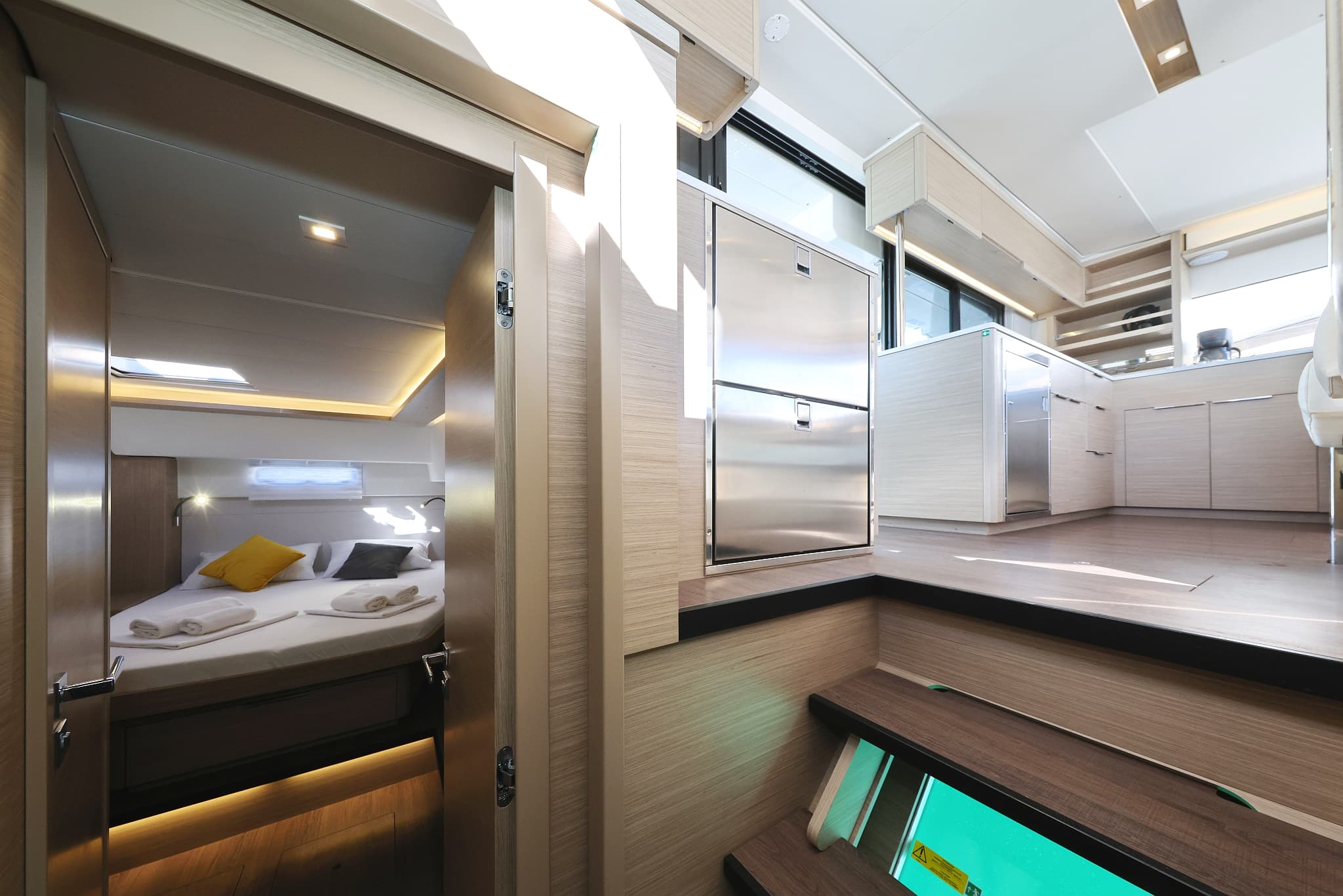 Lagoon 46  - photo 11