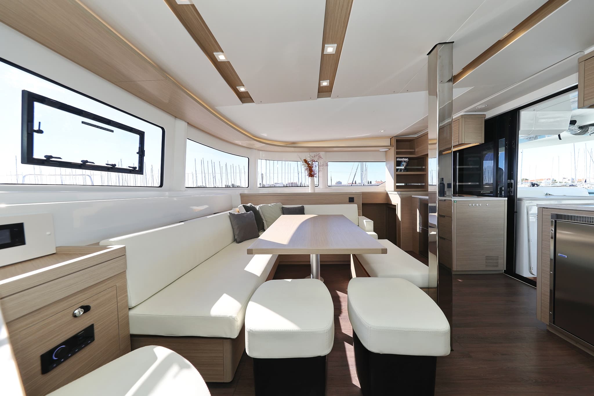 Lagoon 46  - photo 36