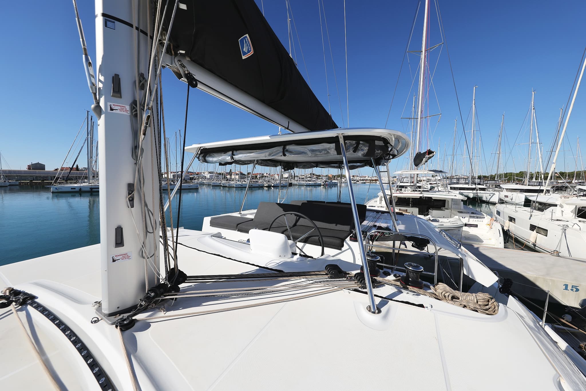 Lagoon 46  - photo 7