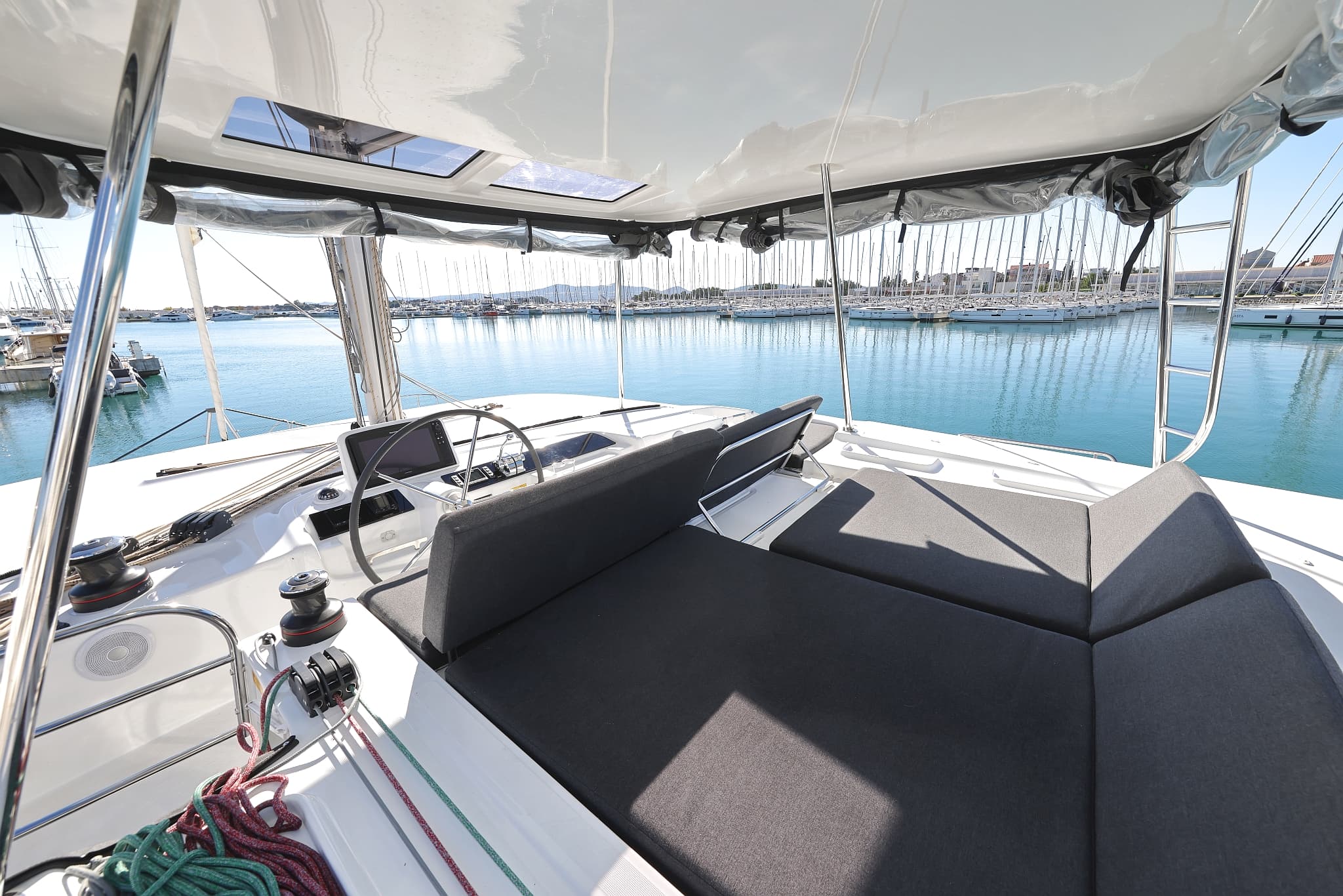 Lagoon 46  - photo 33