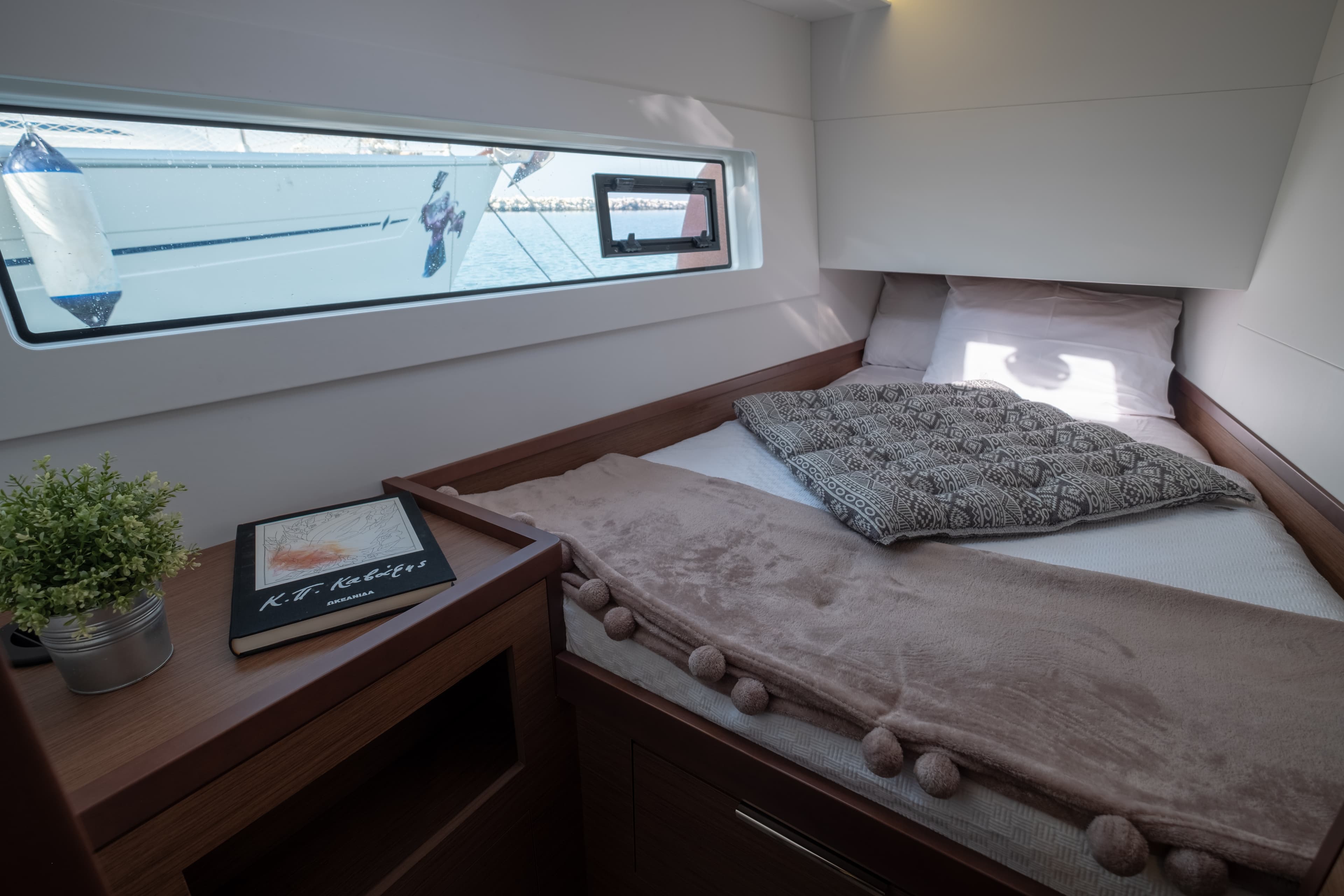 Lagoon 40 - photo 30