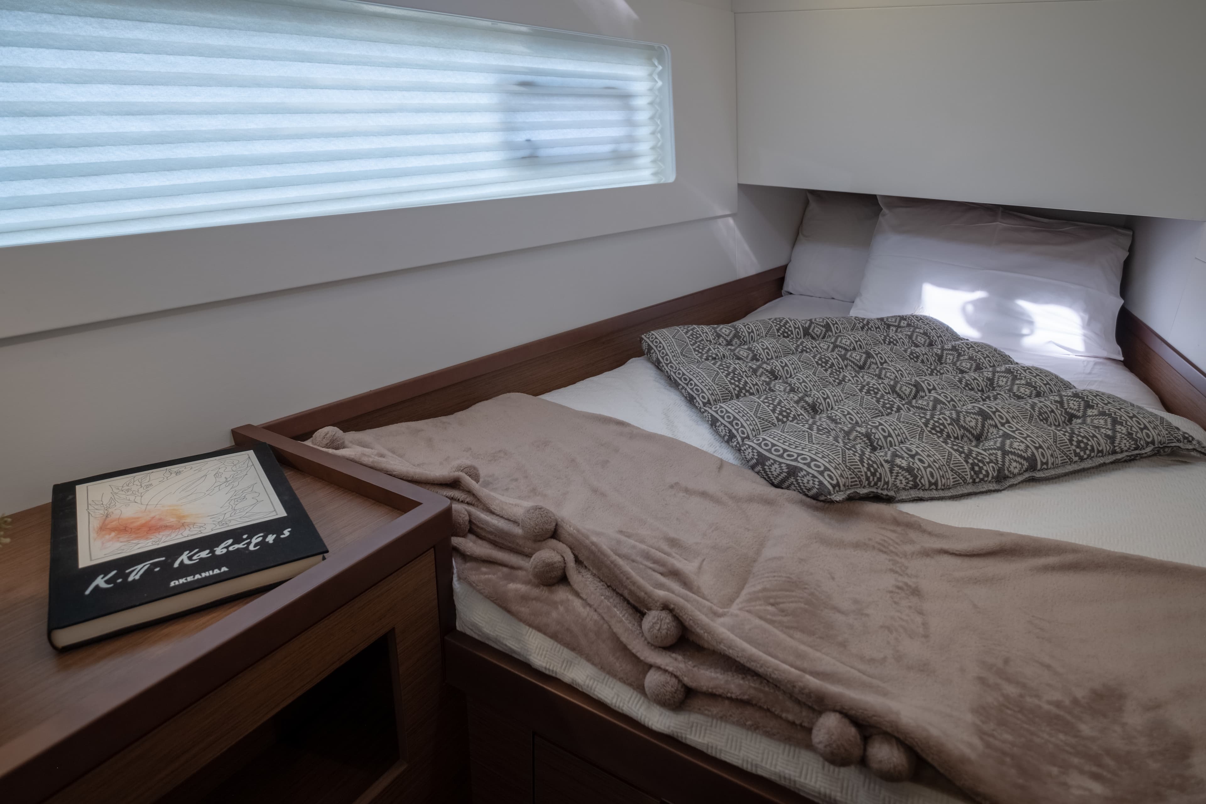 Lagoon 40 - photo 86