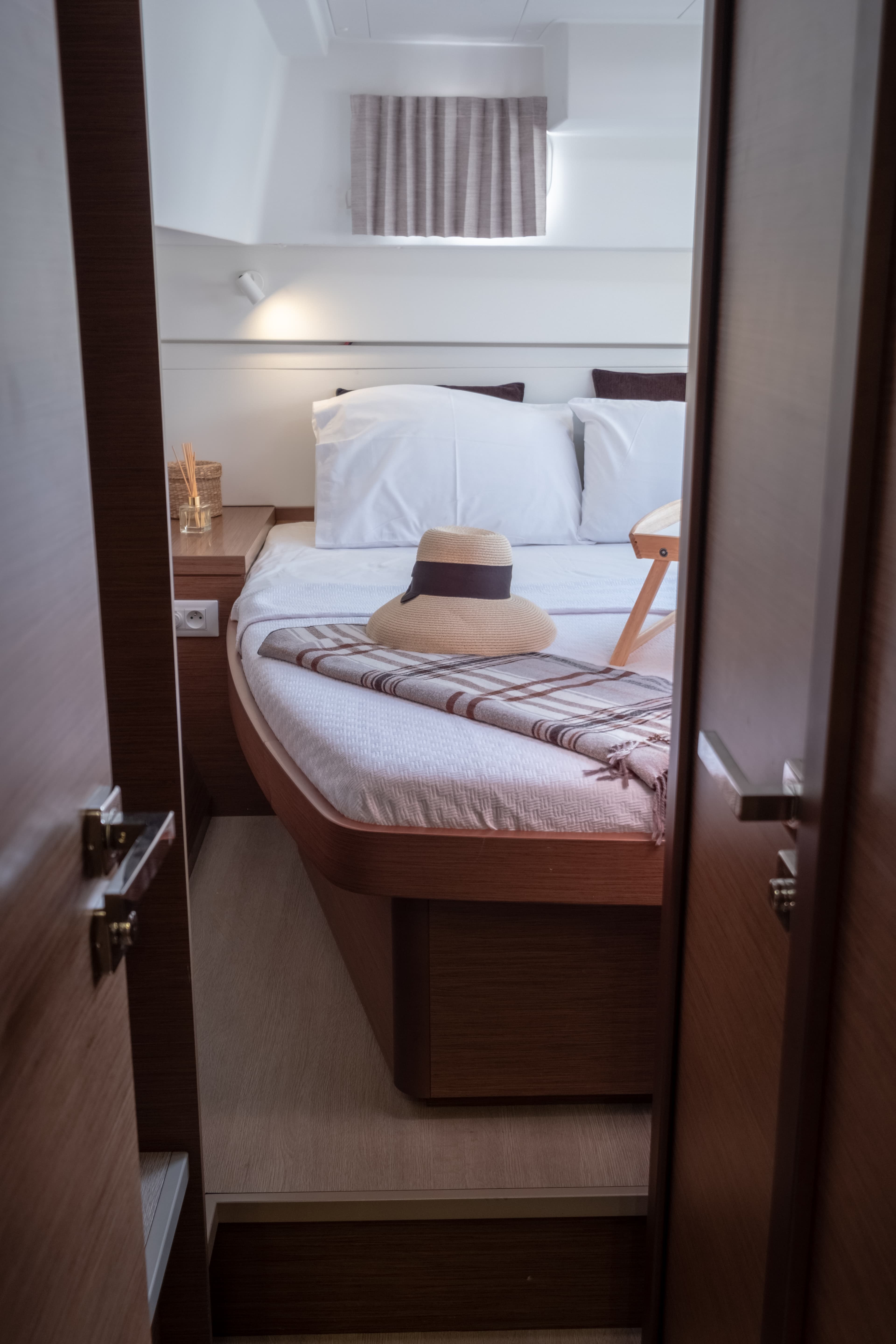 Lagoon 40 - photo 53